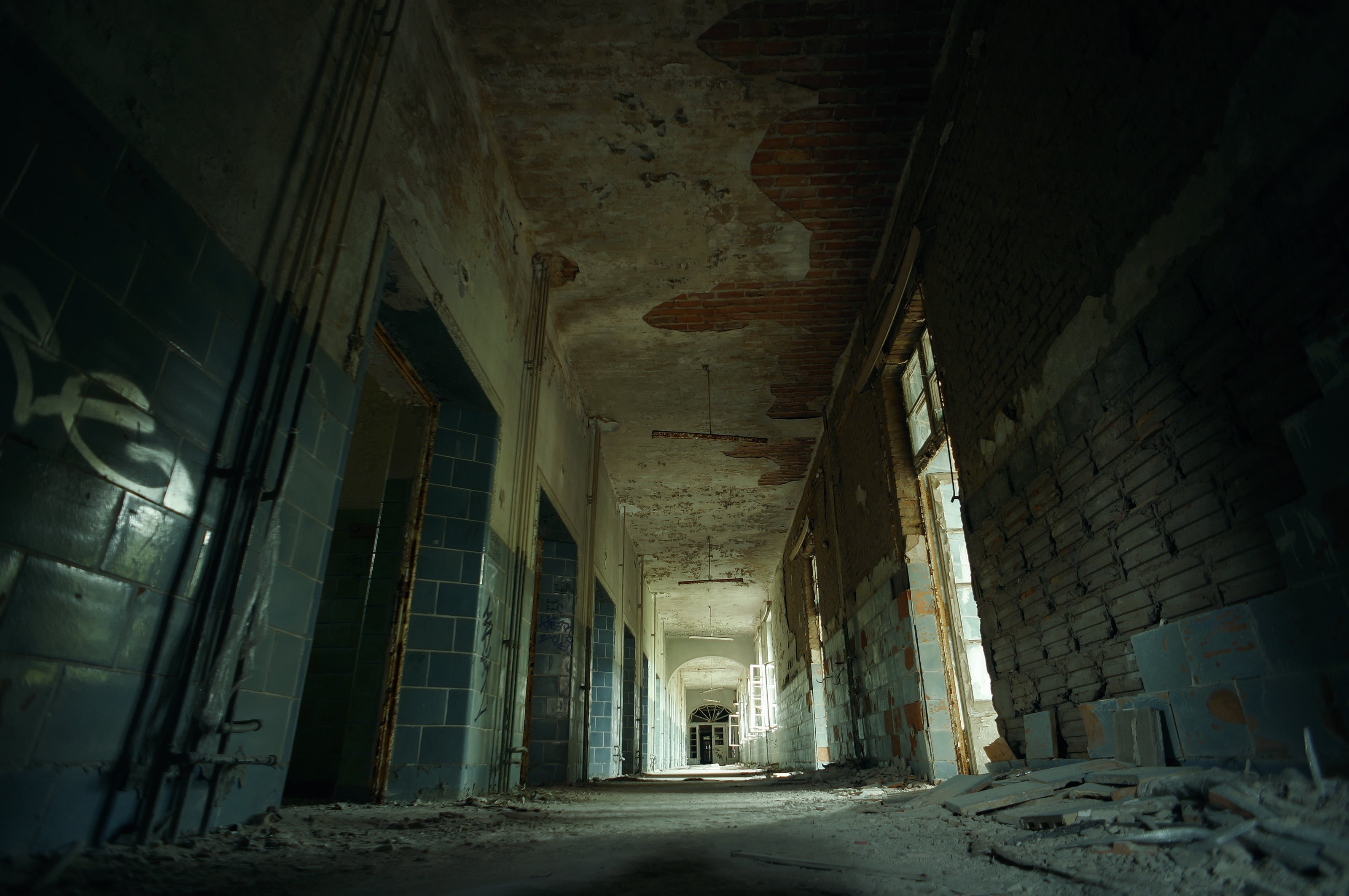 run-down, ruined, messy, dirty, obsolete, forgotten, brick, spooky, ceiling, history, rotting, direction, old Ruin, damaged, brown, architecture, broken, HD Wallpaper