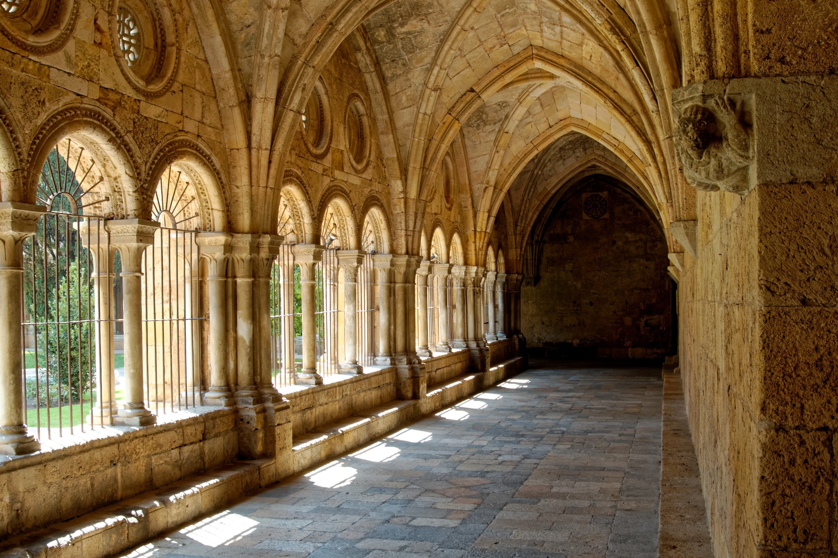 spain, old, ornate, arcade, building exterior, built structure, rhaeto romanic, colonnade, zisterzienser, monastery, corridor, architectural column, ceiling, HD Wallpaper