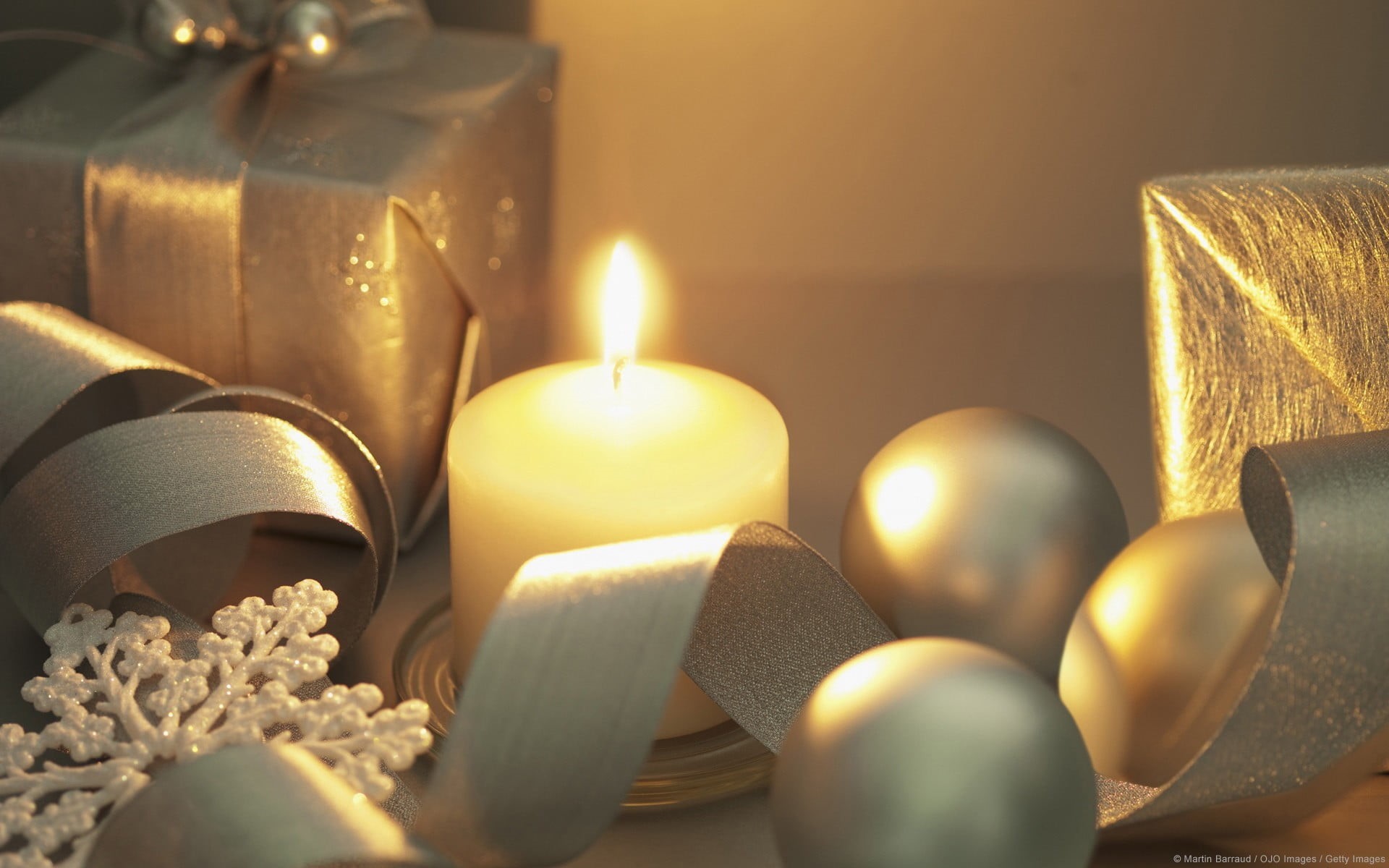 pillar, fire - natural phenomenon, selective focus, indoors, baubles, fire, presents, decoration, wealth, celebration, still life, luxury, nature, three, HD Wallpaper