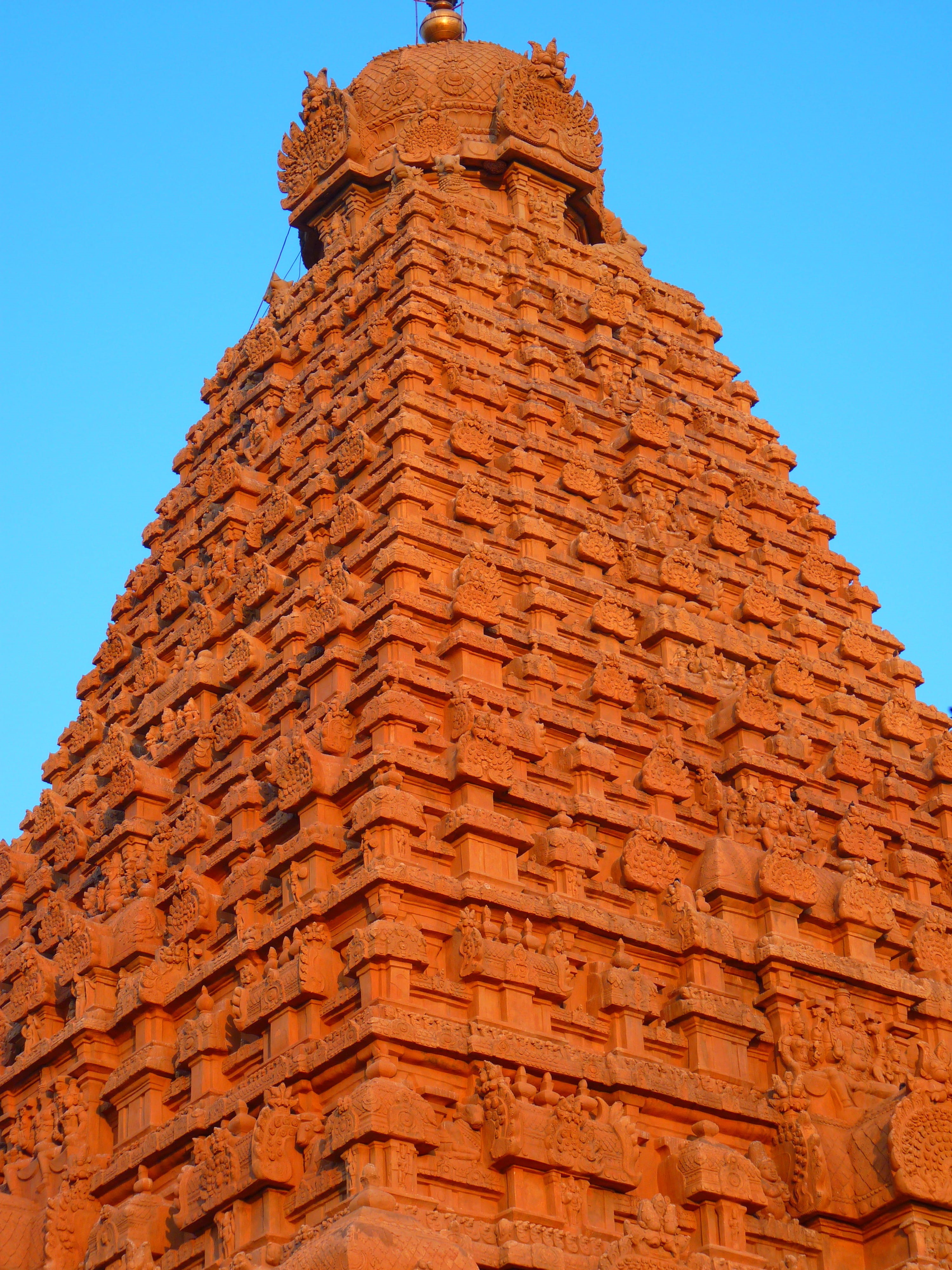 belief, no people, day, travel destinations, roof tile, the past, building, ornate, Tanjore, nature, ancient civilization, low angle view, place of worship, Phone HD Wallpaper