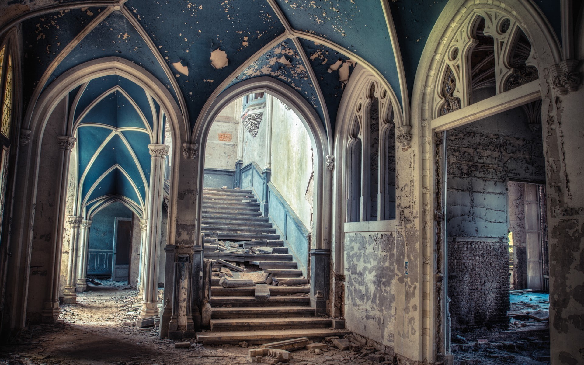 hallway, staircase, pillar, interior, abandoned, bricks, arch, building, column, indoors, architecture, 1080P, HD Wallpaper