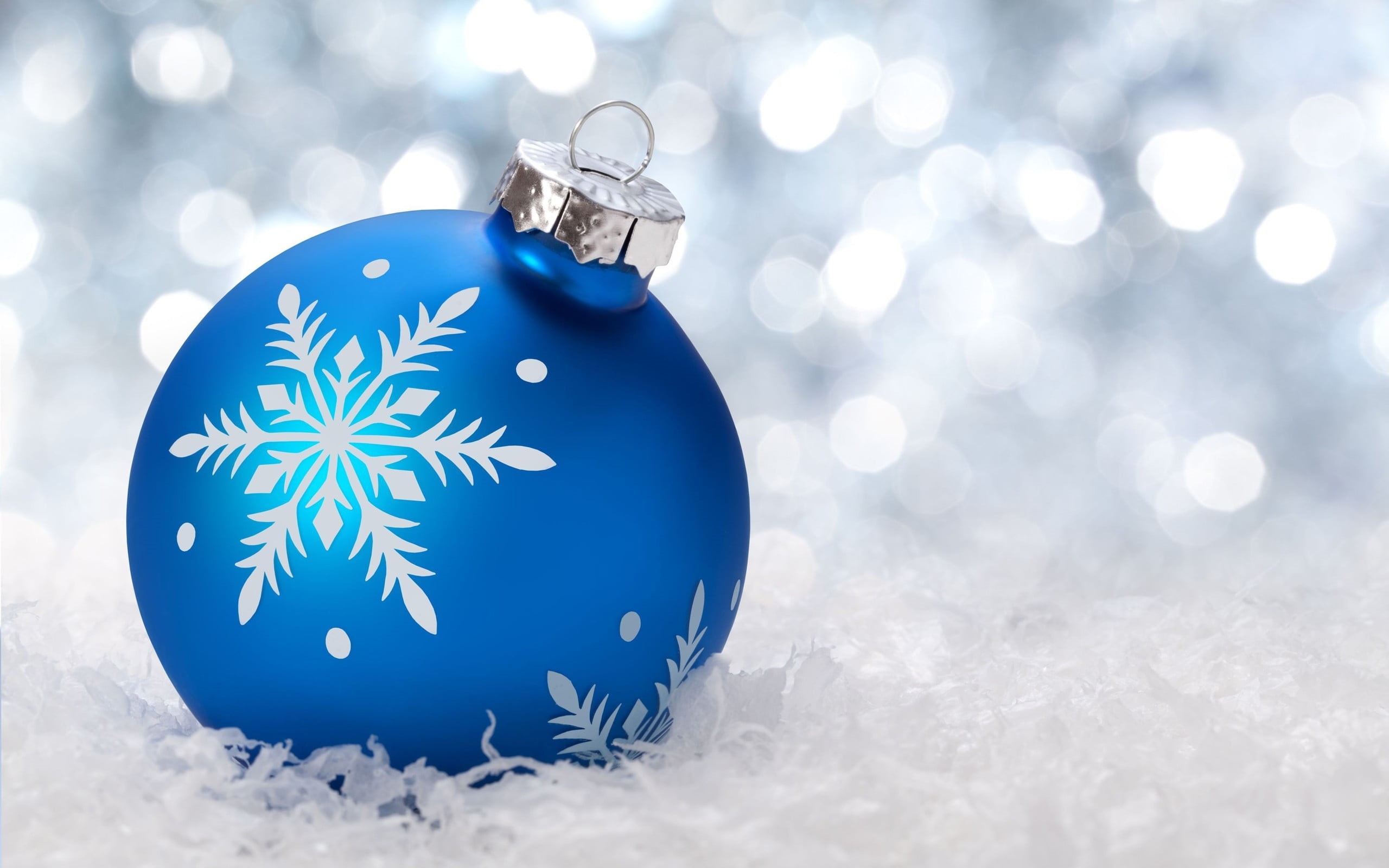 snowflake, event, decoration, 2K, christmas ornament, close-up, celebration, cold temperature, bauble, celebration event, bokeh, silver colored, holiday - event, HD Wallpaper