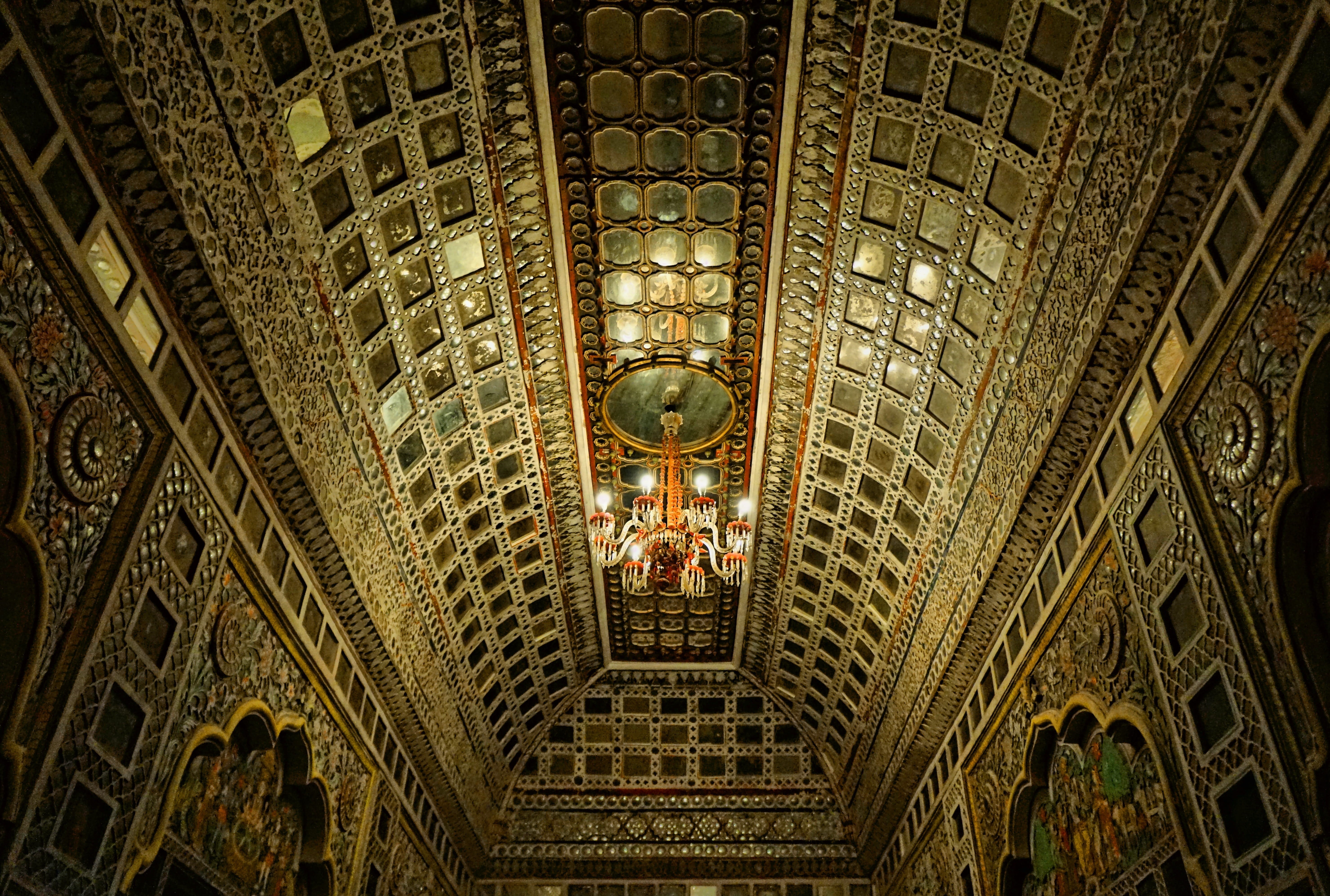 illuminated, ornate, historically, architecture, rajasthan, 5K, city palace, indoors, architecture and art, low angle view, arch, india, mirror, lighting equipment, HD Wallpaper