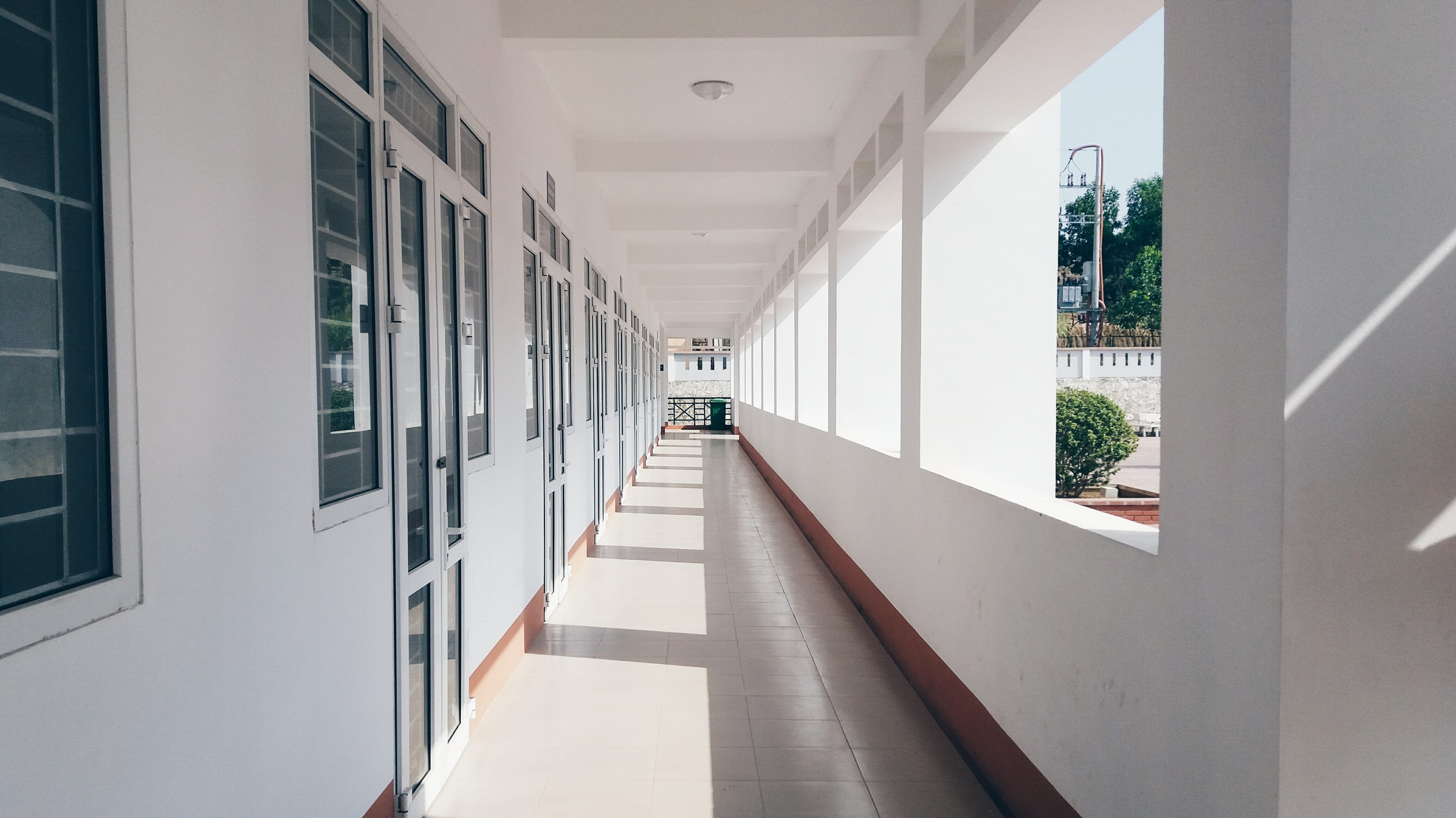 direction, hallway, hospital, no People, long, diminishing perspective, vanishing point, balcony, sunlight, door, architectural column, 4K, built Structure, HD Wallpaper