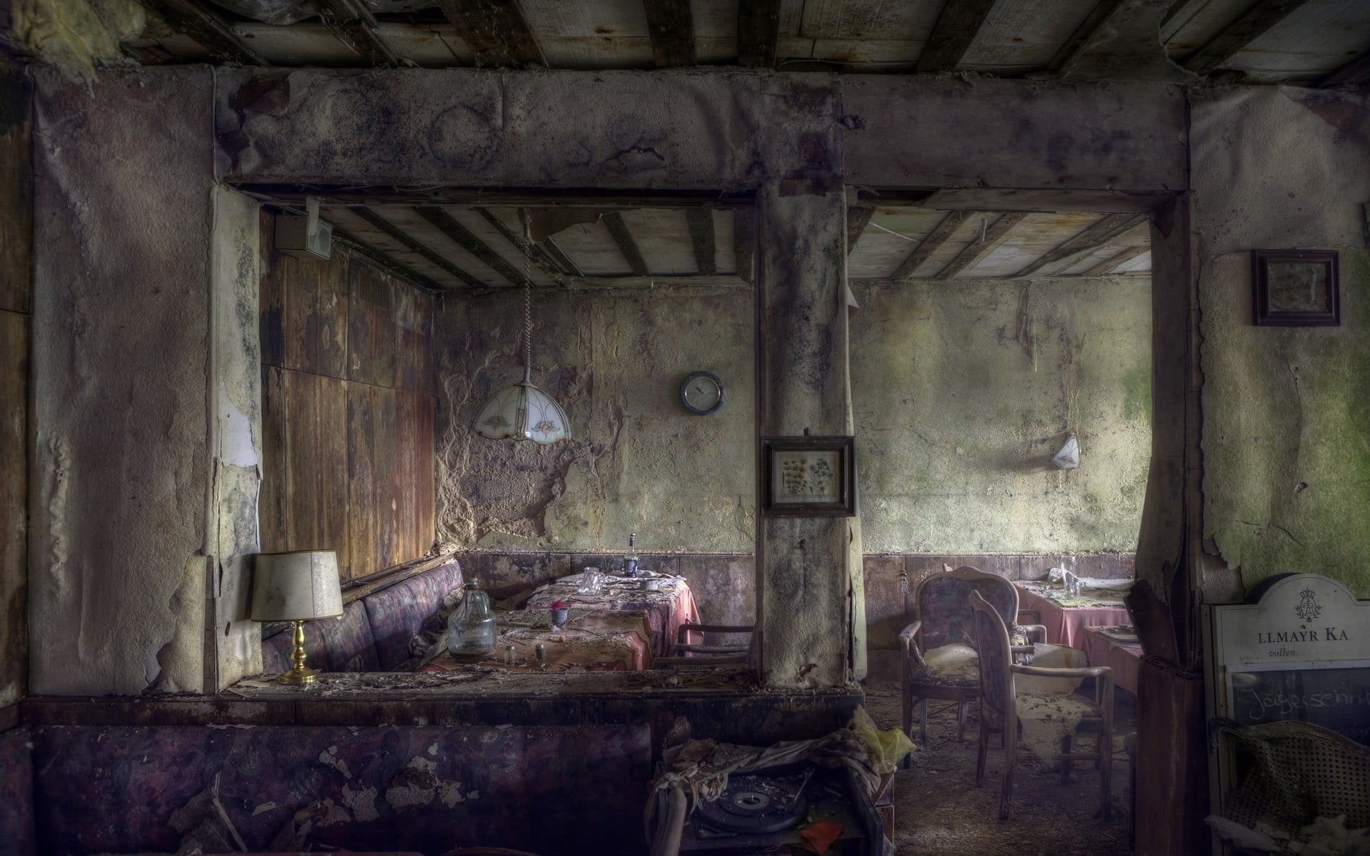messy, bad condition, interior, day, pendant, indoors, ruin, white, ruined, no people, lamp, ceiling, decline, dirty, building, old, obsolete, 1080P, home interior, HD Wallpaper