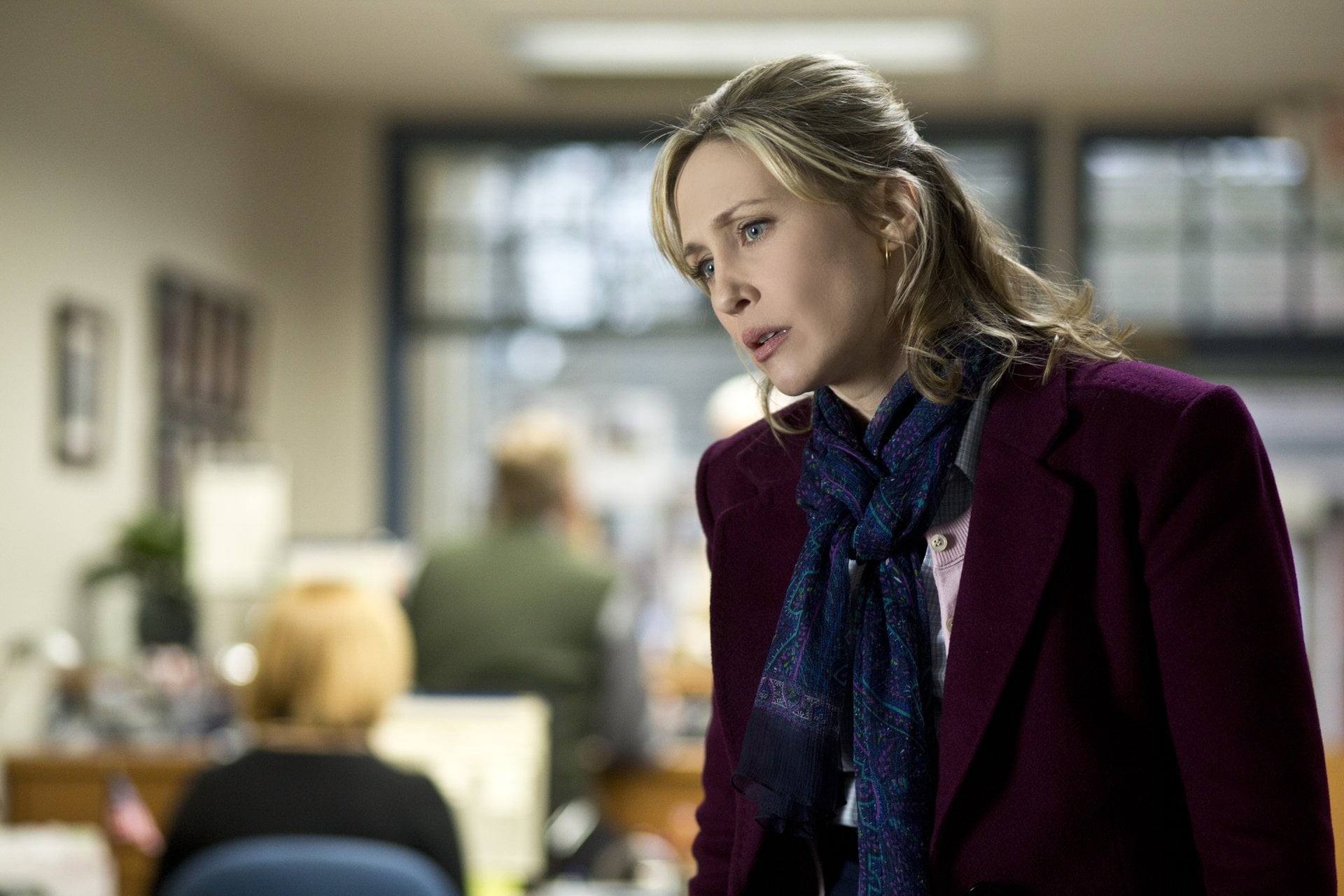 adult, focus on foreground, waist up, indoors, hair, Vera Farmiga, looking, Bates Motel, casual clothing, young adult, beauty, beautiful woman, long hair, HD Wallpaper