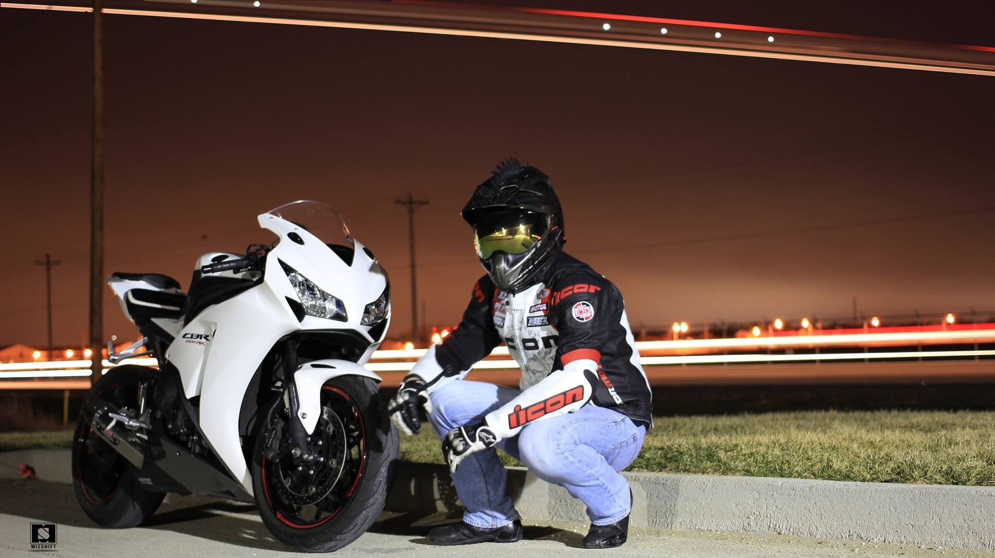 biker, riding, full length, Honda, motorcycle, white, transportation, men, outdoors, security, sport, 1080P, mizshift, illuminated, sports helmet, clothing, HD Wallpaper
