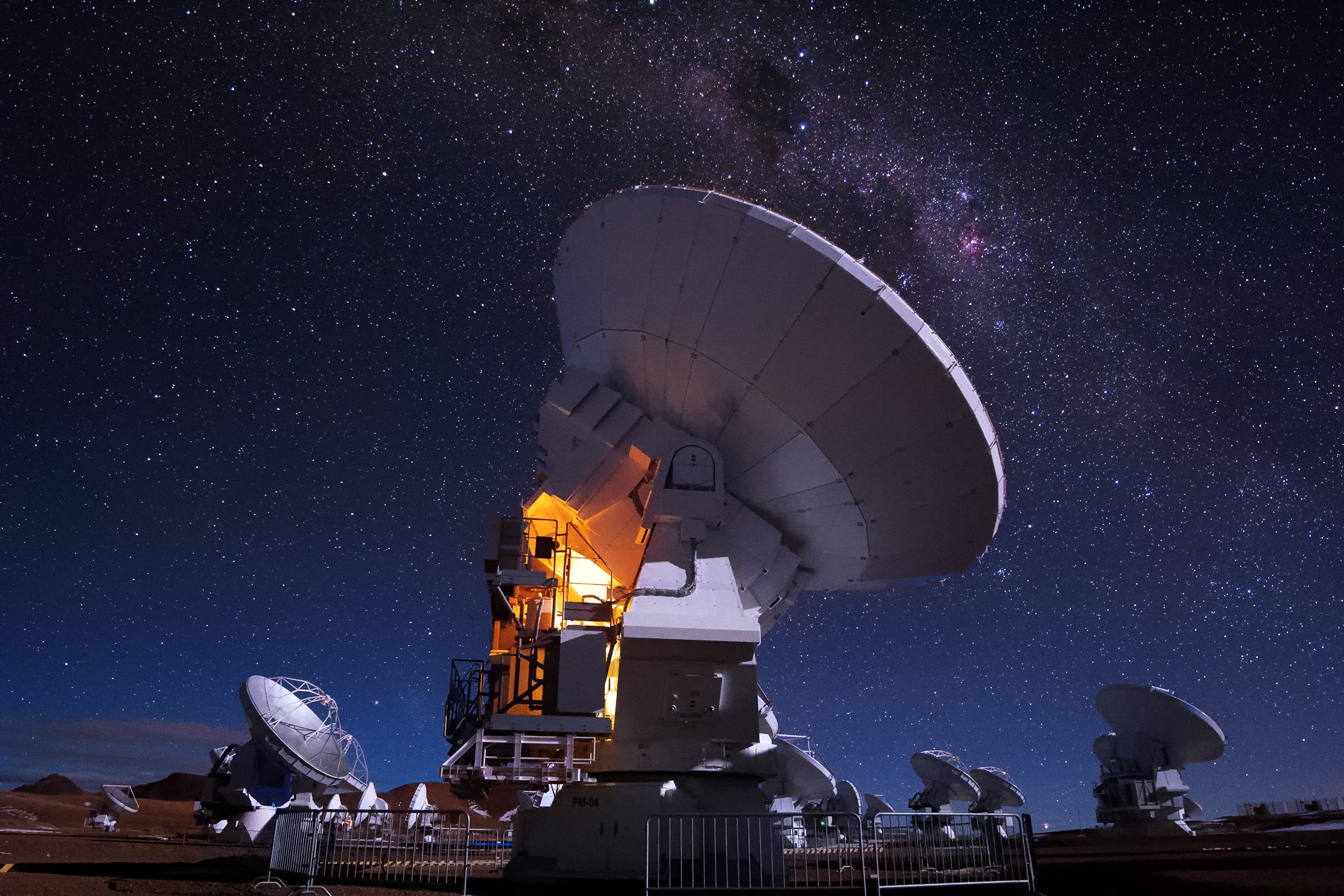 nature, 2K, architecture, white, astronomy, infinity, star field, satellite dish, galaxy, milky way, stars, space, radio wave, technology, star - space, HD Wallpaper