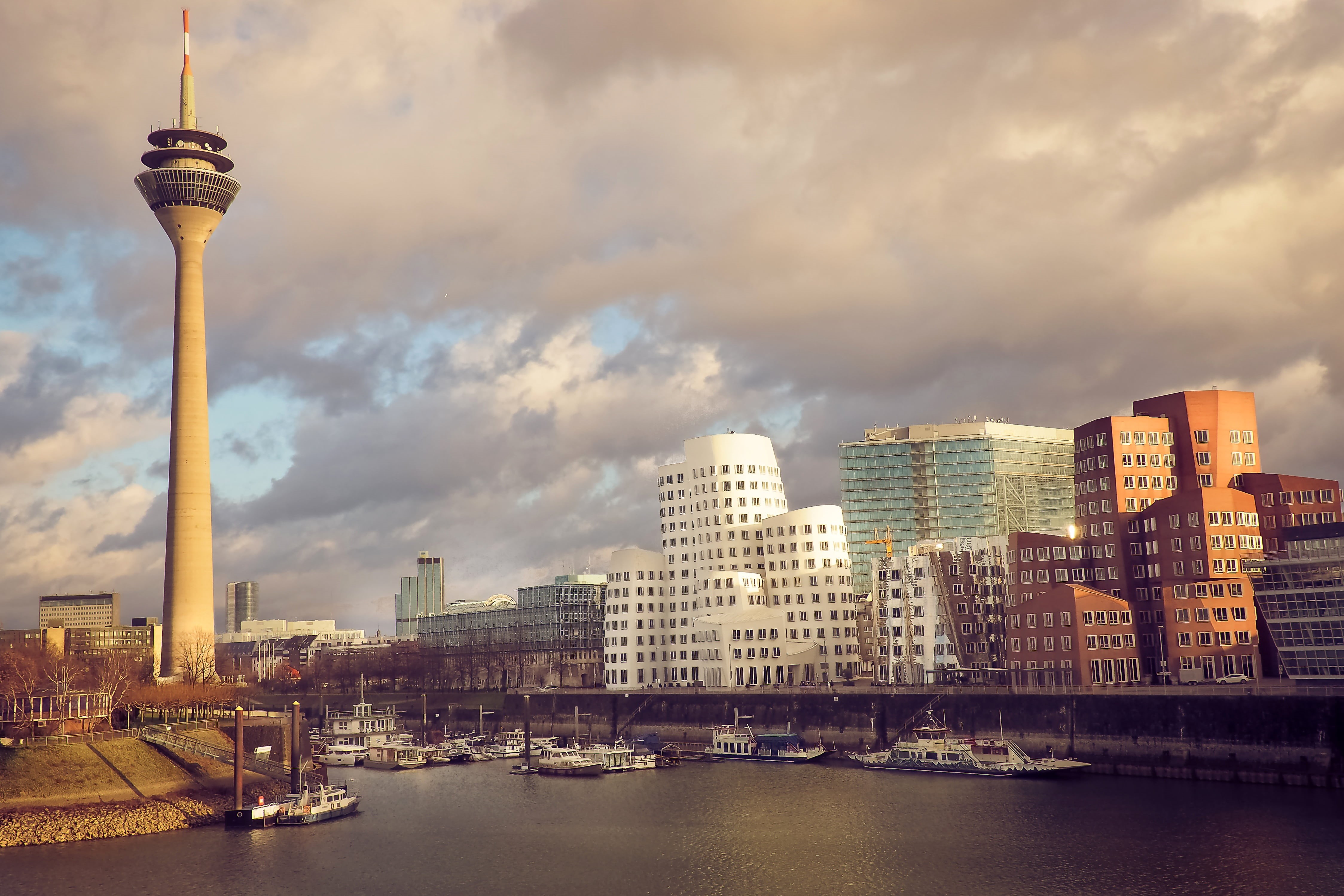 city view, 4K, port, tv tower, cloud - sky, urban skyline, architecture, no people, waterfront, rhine river, building exterior, spire, skyscraper, tall - high, HD Wallpaper