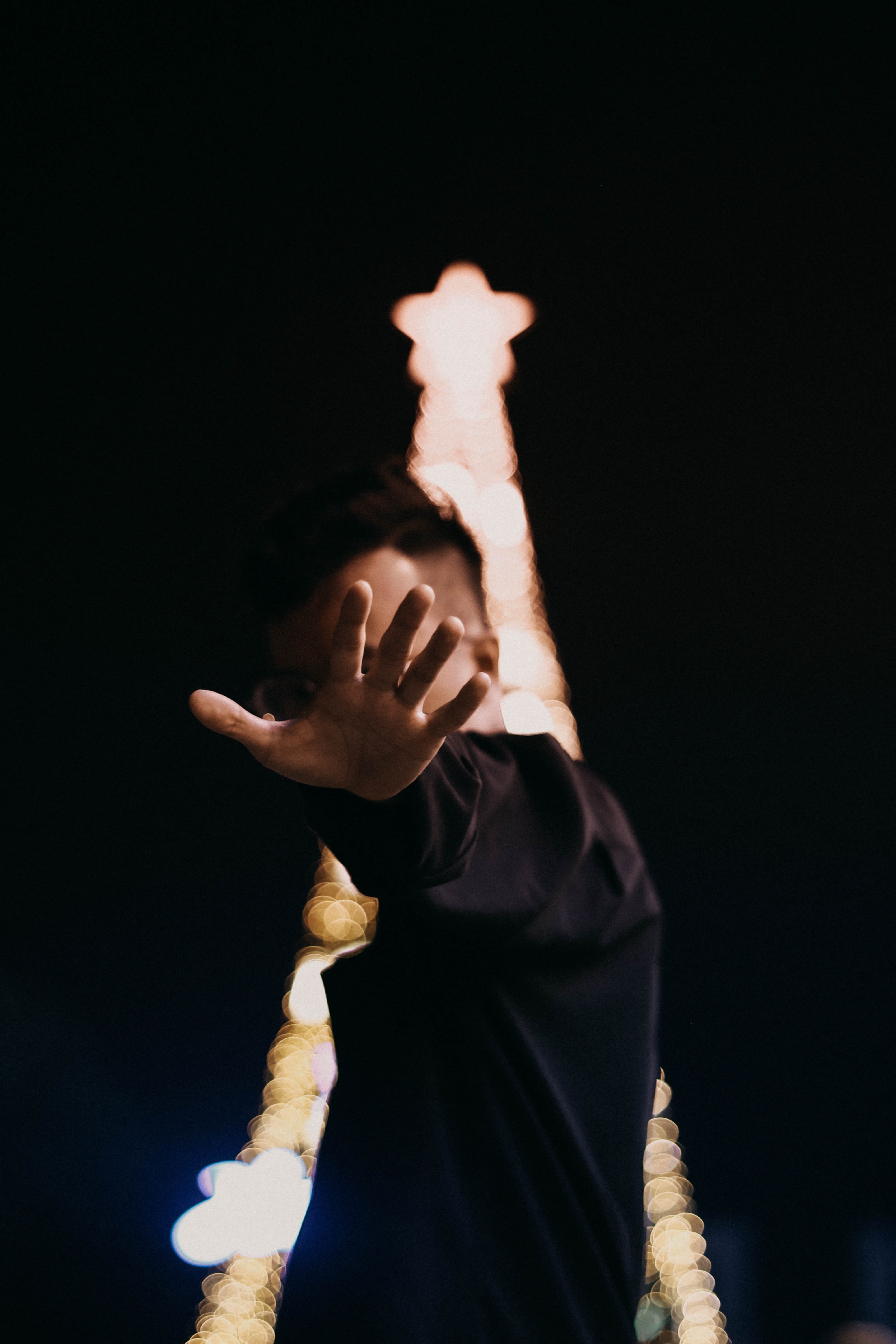 indoors, thumbs up, body part, stage, performer, flamenco, dance, dance pose, holding, hand, saxophone, fire, person, christmas, human arm, musical instrument, Phone HD Wallpaper
