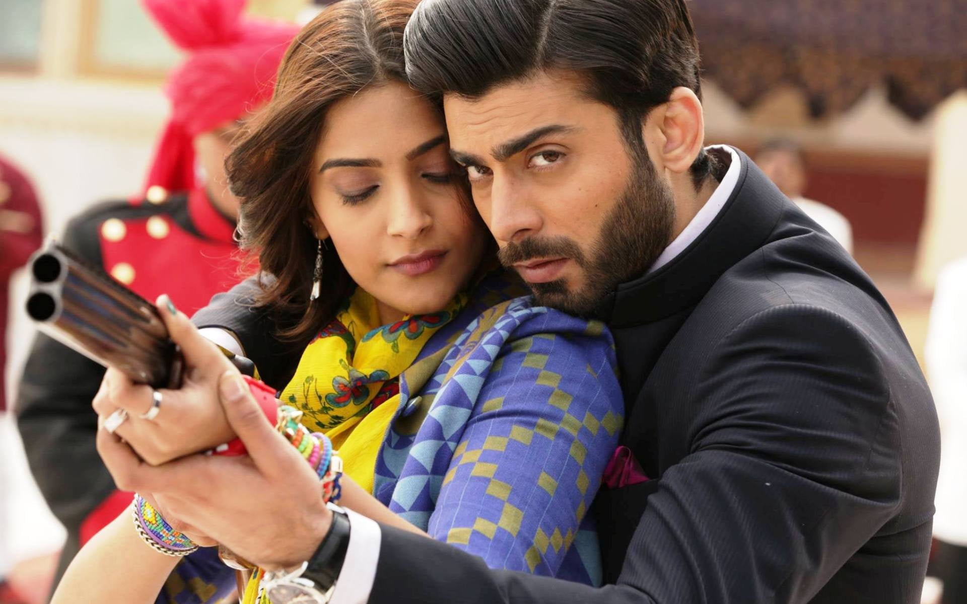 young women, men, Movies, portrait, positive emotion, bonding, adult, couple - relationship, black, khoobsurat, fawad afzal khan, women, love, 2014, movie, HD Wallpaper