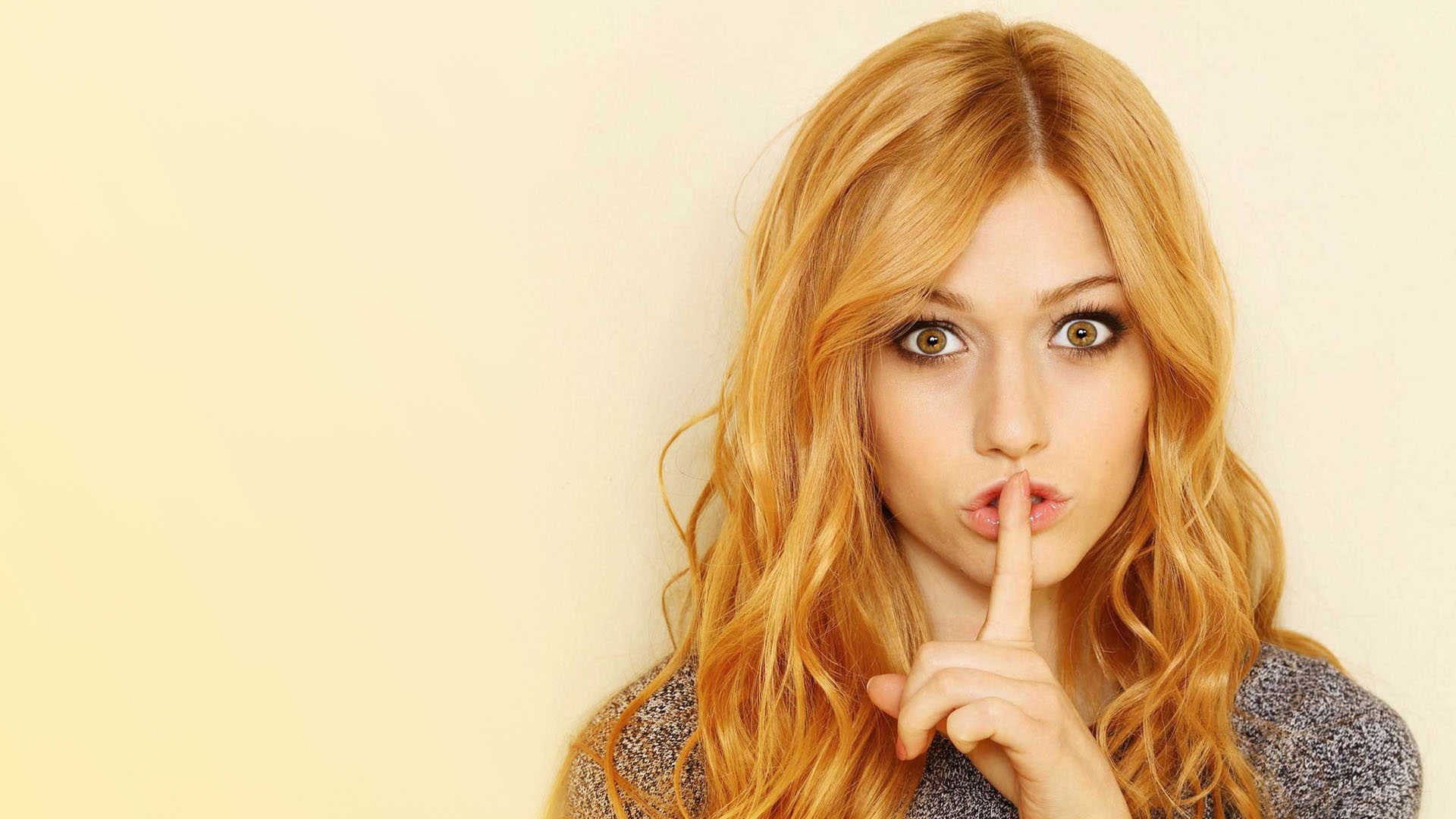 indoors, finger on lips, blond hair, celebrity, headshot, Katherine Mcnamara, looking at viewer, portrait, hair, adult, contemplation, redhead, looking at camera, HD Wallpaper