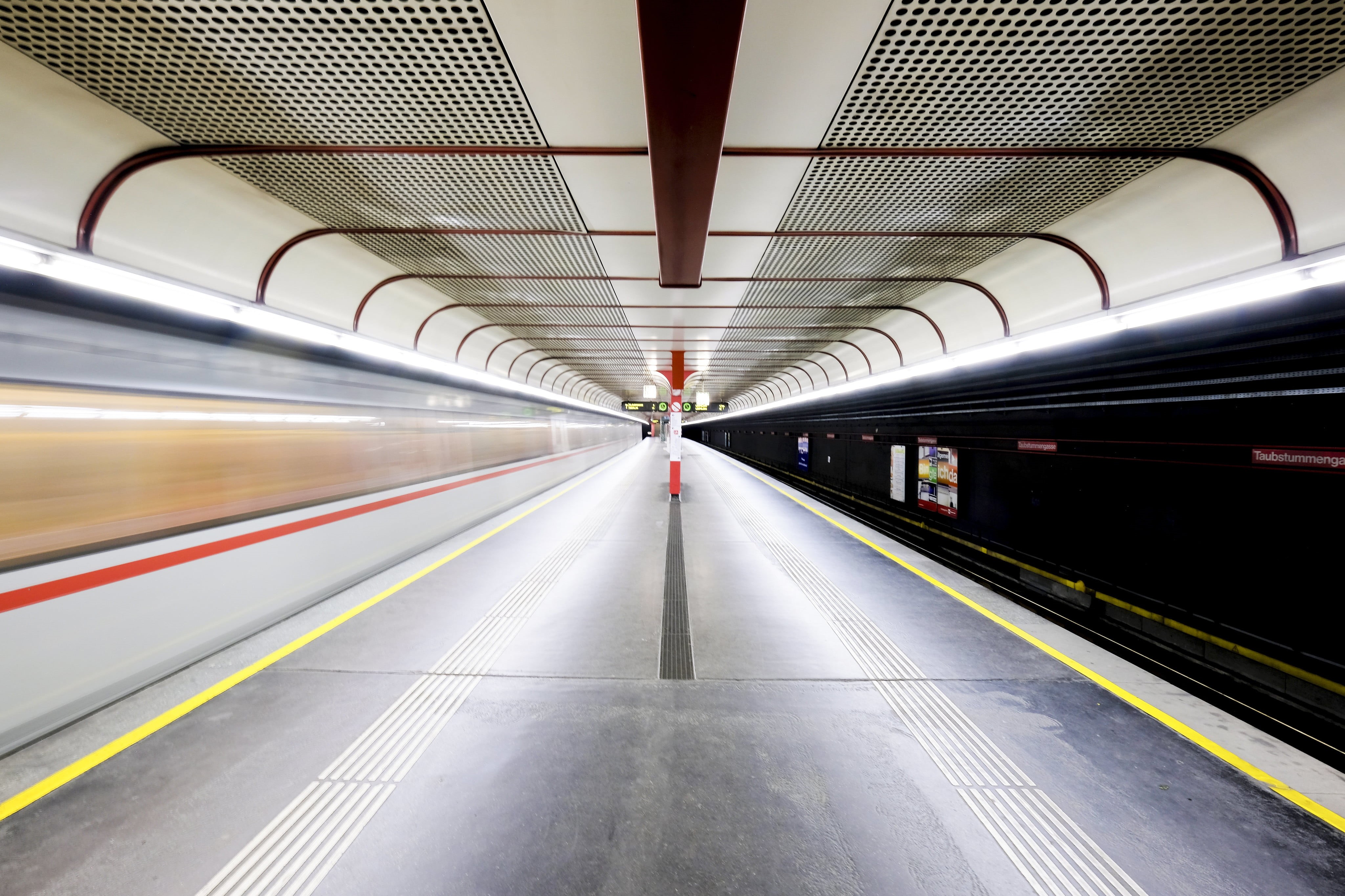 motion blur, subway, 4K, underground, Vienna, Austria, train station, COVID-19, HD Wallpaper