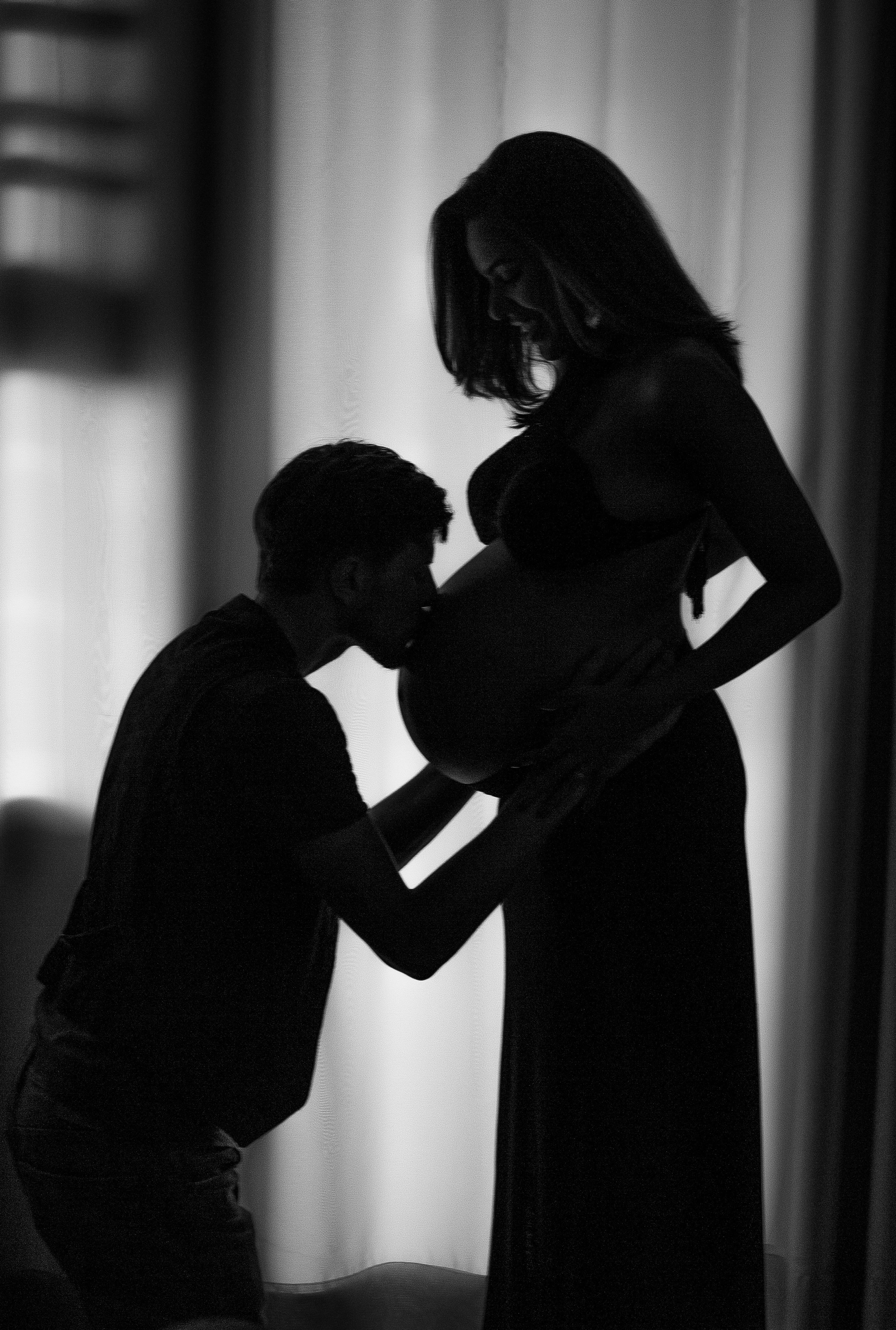 people, baby, pregnancy, men, maternity, pregnant woman, man, bebe, woman, big belly, pregnant, belly, lifestyles, mid adult, indoors, 4K, essay, side view, Phone HD Wallpaper