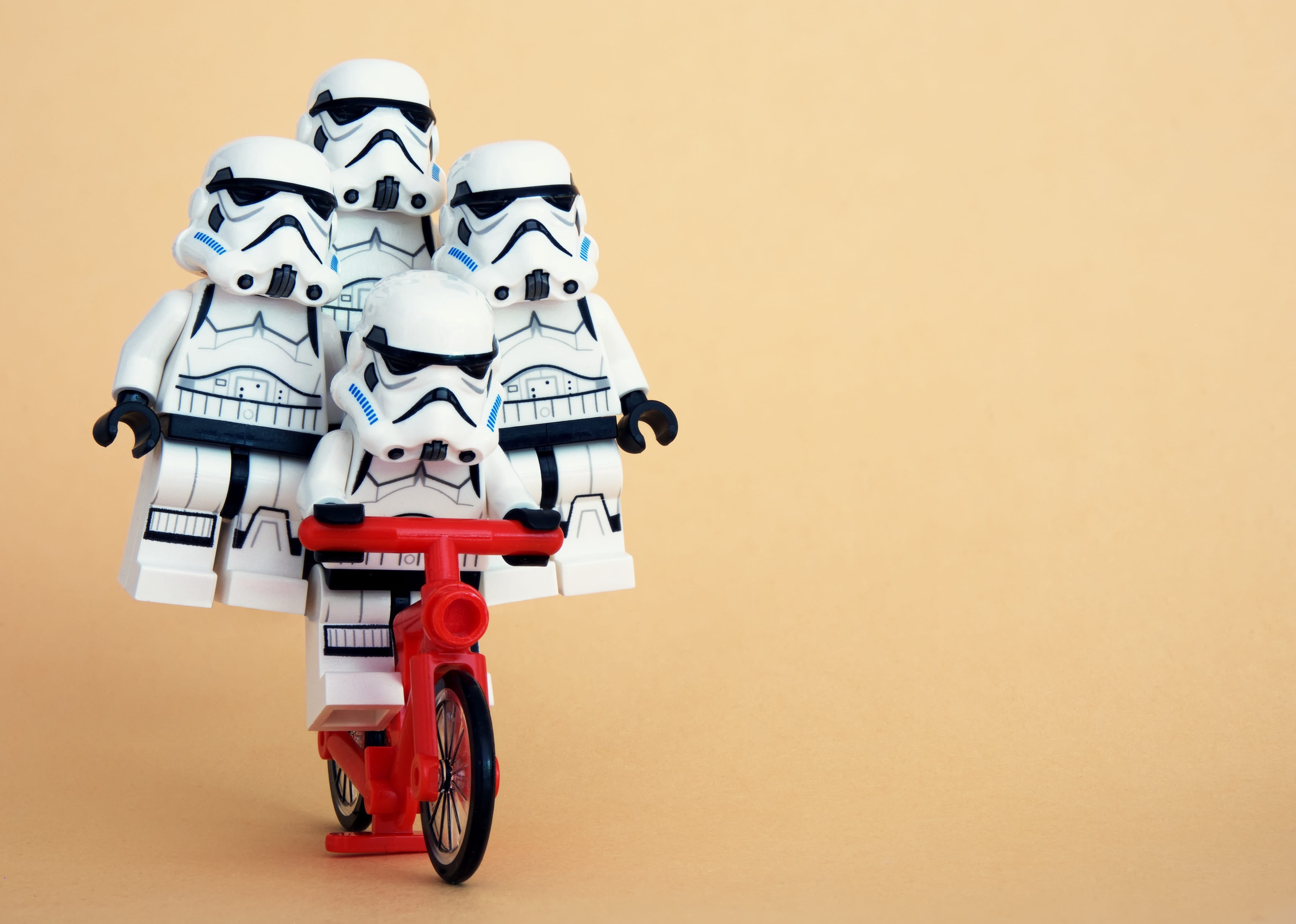 bike, hang on, studio shot, 4K, wobble, bicycle, quartet, day, army, indoors, trick, squad, precarious, storm, evil, riding, military, colored background, HD Wallpaper