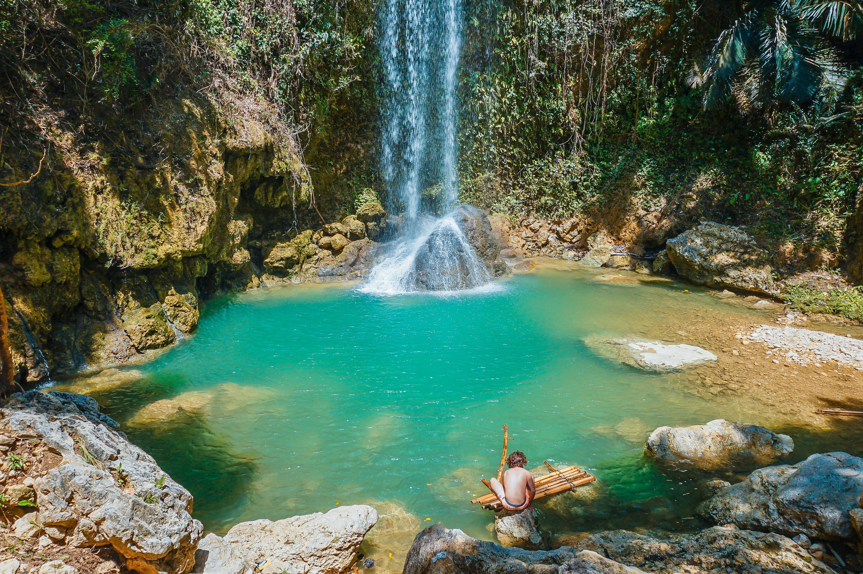cebu, water, scenics - nature, motion, power in nature, plant, solid, portrait, tranquility, philippines, day, rock, waters, faceless portrait, waterfall, HD Wallpaper