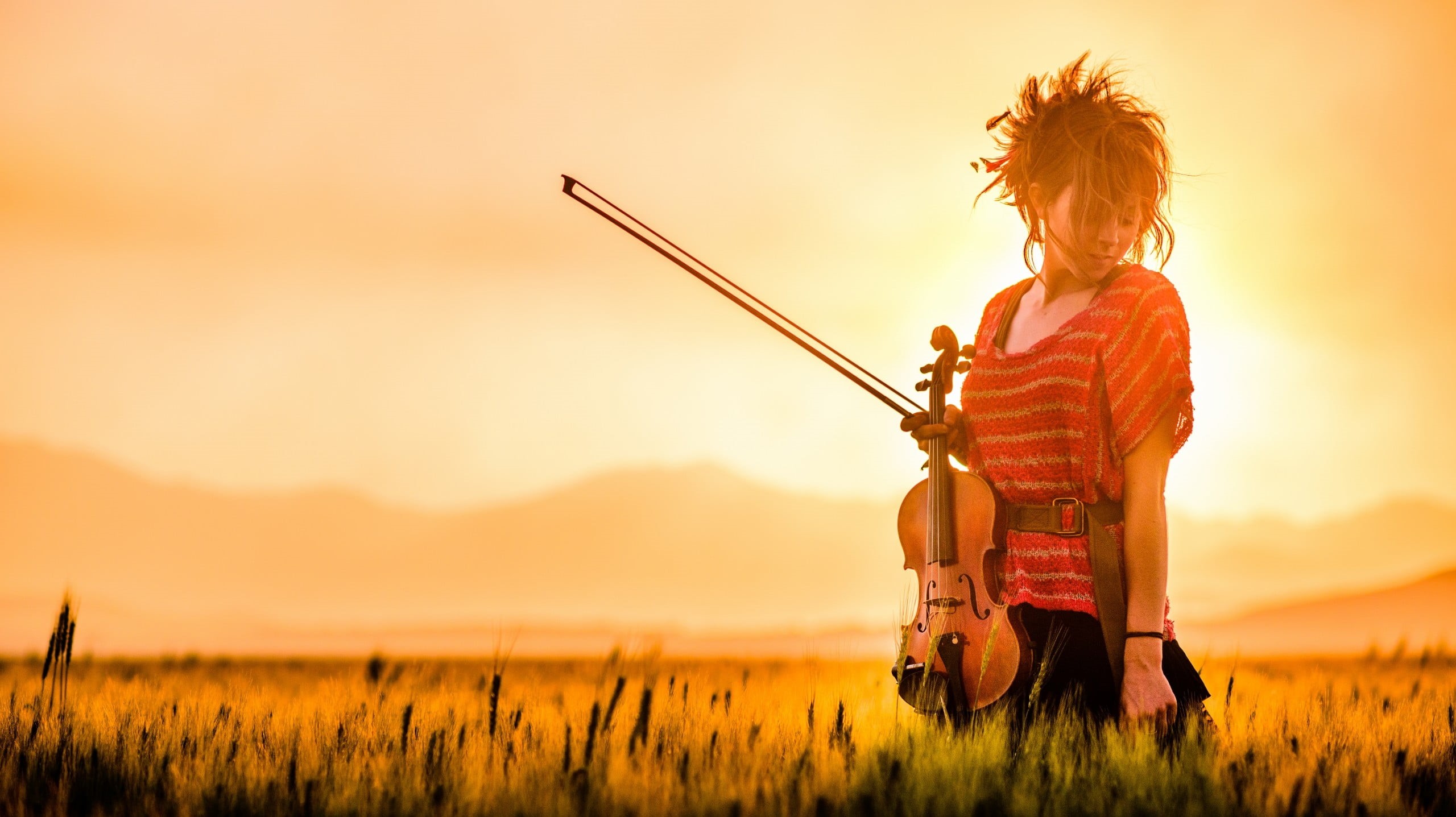 violinist, women outdoors, field, women, sky, musical instrument, violin, string instrument, sunset, sun, celebrity, musician, nature, one person, 2K, HD Wallpaper