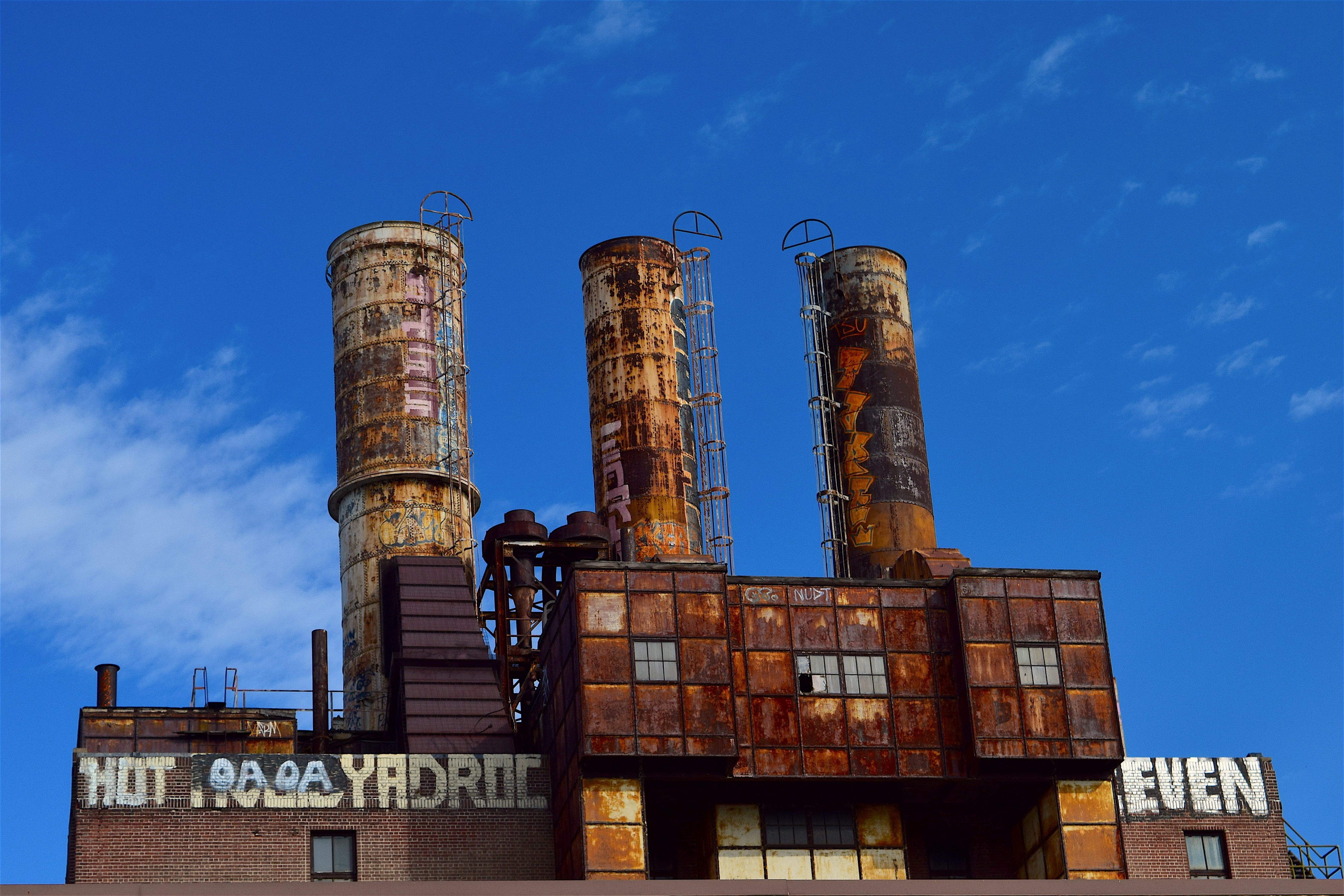 no people, travel destinations, graffiti, nature, cloud - sky, building, manufacturing, dirty, the past, abandoned, low angle view, industrial, outdoors, HD Wallpaper