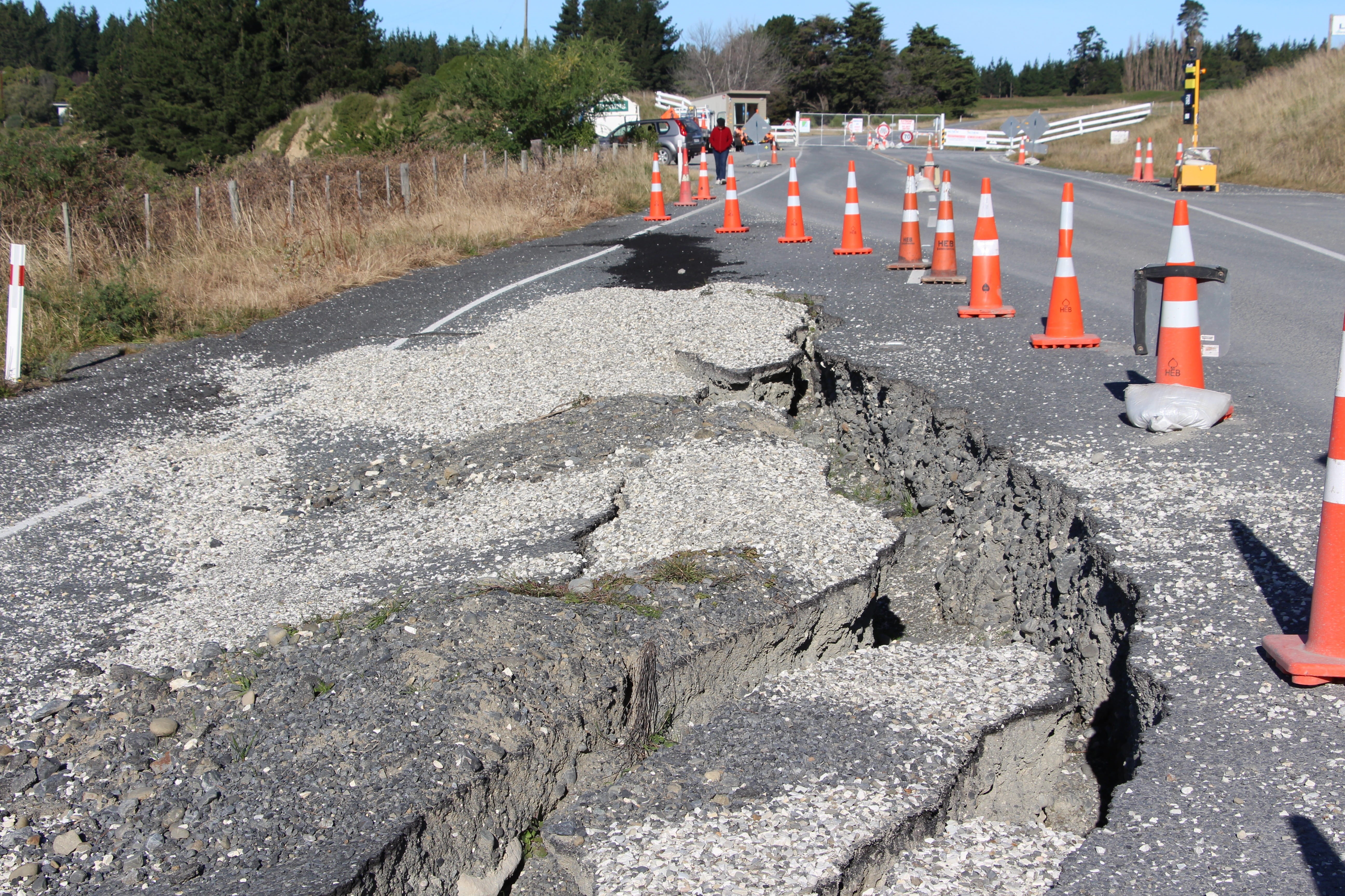 crack, broken, damage, the way forward, city, sign, safety, footpath, roadwork, walking, group of people, road, transportation, direction, 5K, road construction, HD Wallpaper
