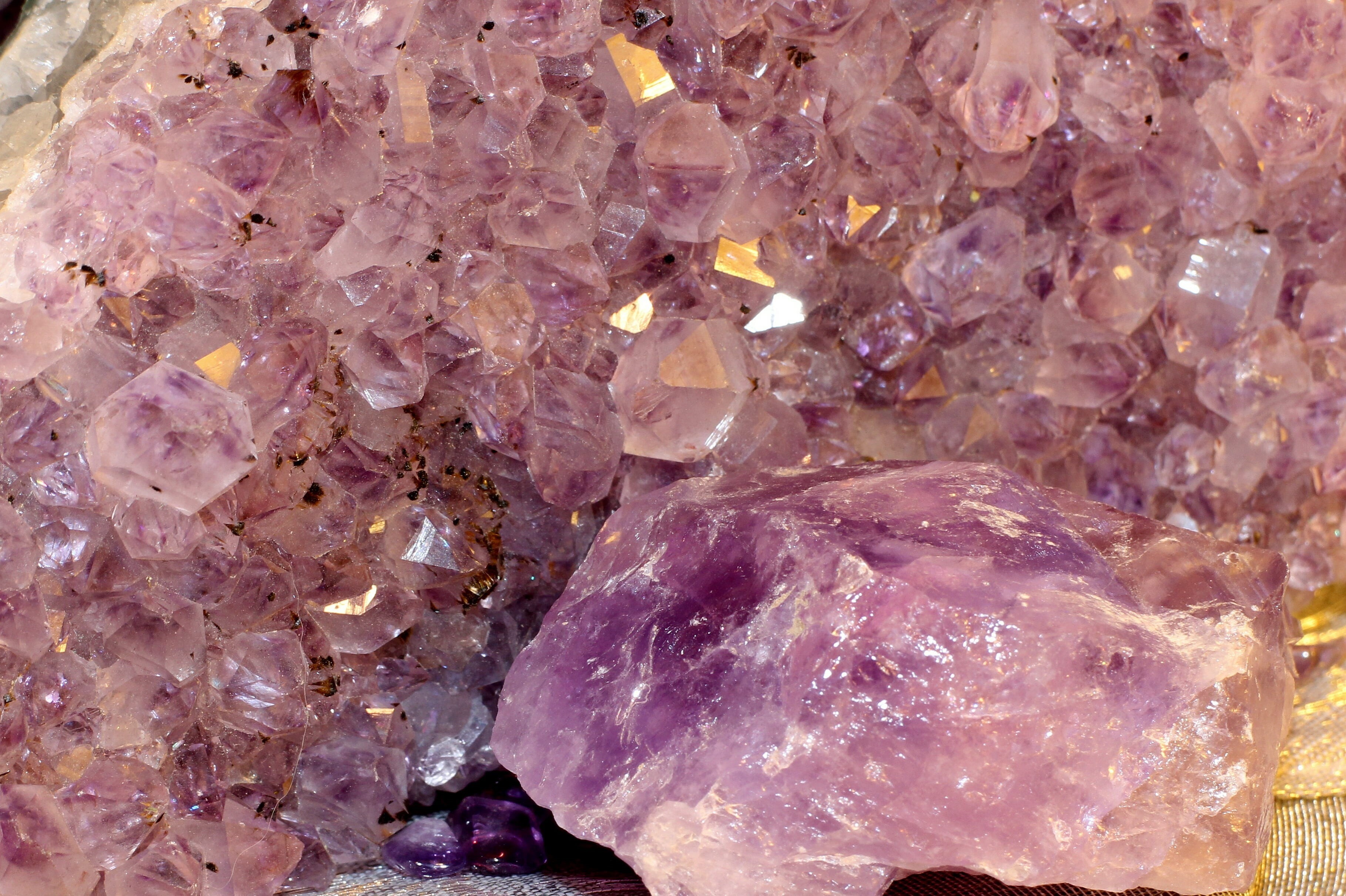 reflexes, purple, geology, textured, transparent, violet, rock - object, nature, healing stone, mineral, toughness, no people, indoors, gemstone, quartz, HD Wallpaper