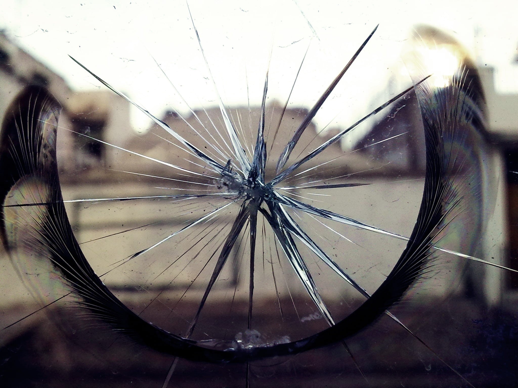 1080P, transparent, focus, reflection, shallow, bow, outdoors, clear, damaged, car, texture, cracks, photography, ruined, vulnerability, pattern, window, HD Wallpaper
