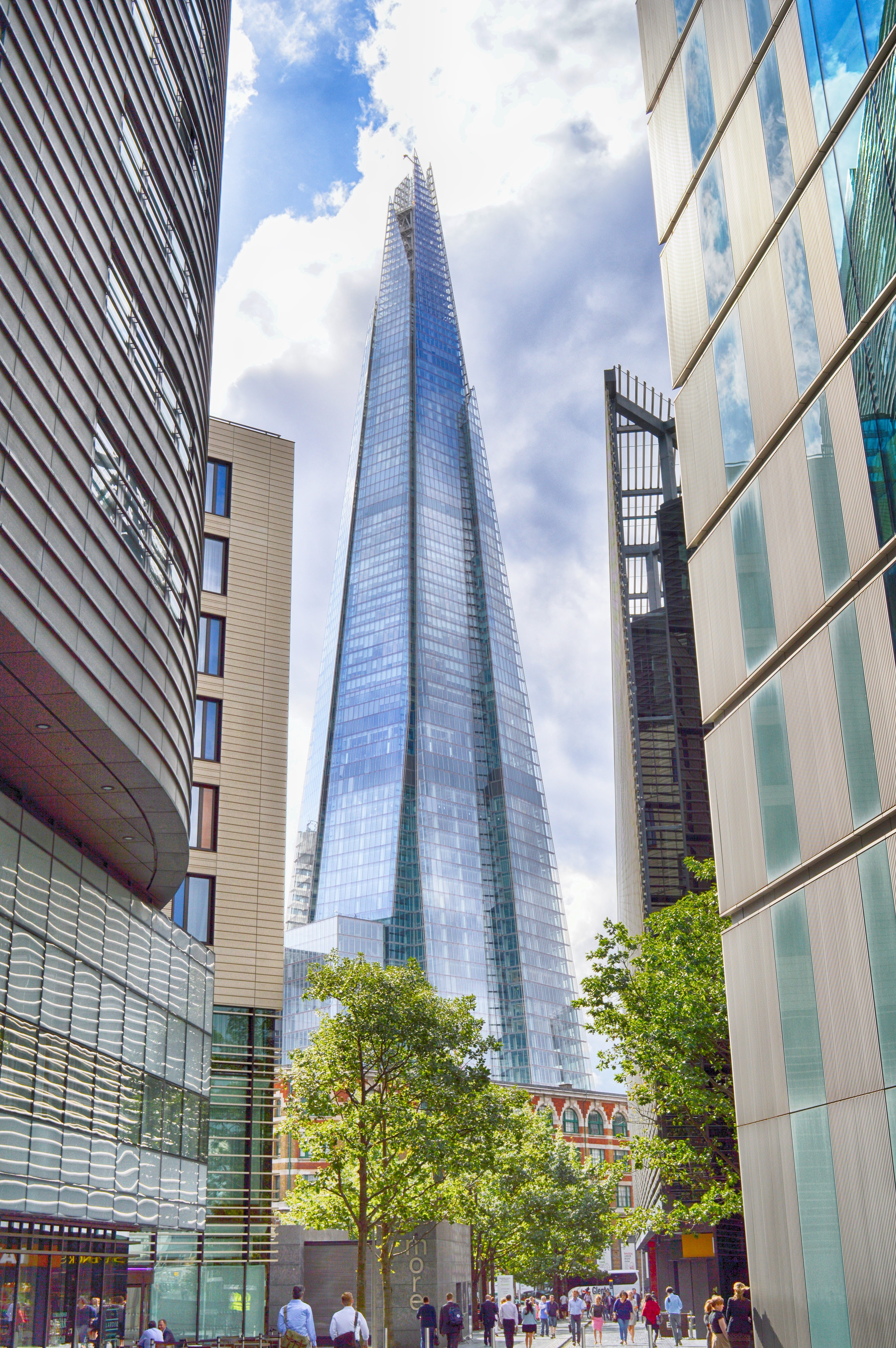 travel destinations, cityscape, 5K, tall - high, london, england, day, cloud - sky, city, low angle view, tree, skyscraper, spire, building, modern, nature, Phone HD Wallpaper