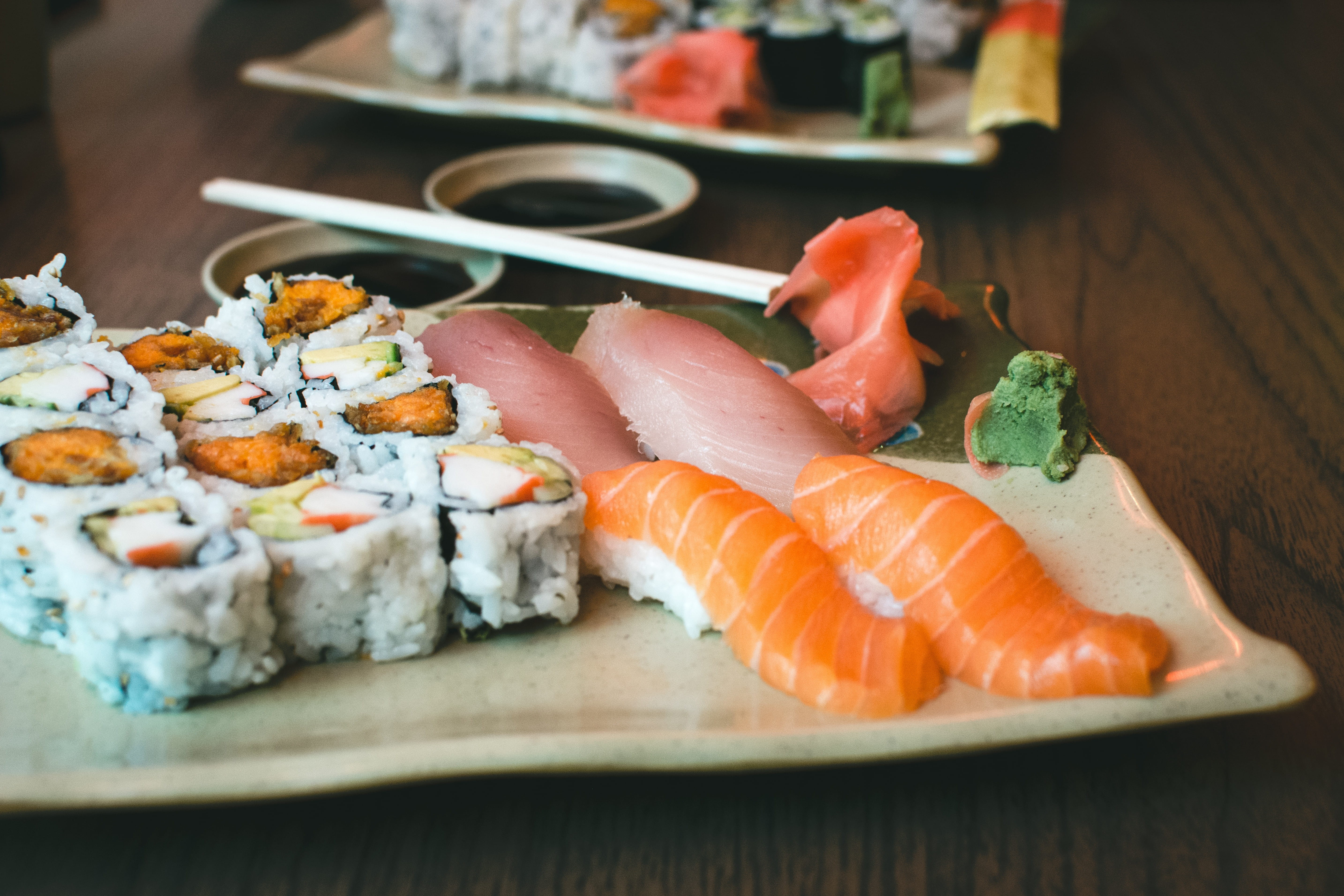 Fresh, japan, salmon, seafood, food, Rolls, food And Drink, fish, rice, caviar, japanese food, california, ready-to-eat, plate, Sushi, close-up, no people, HD Wallpaper