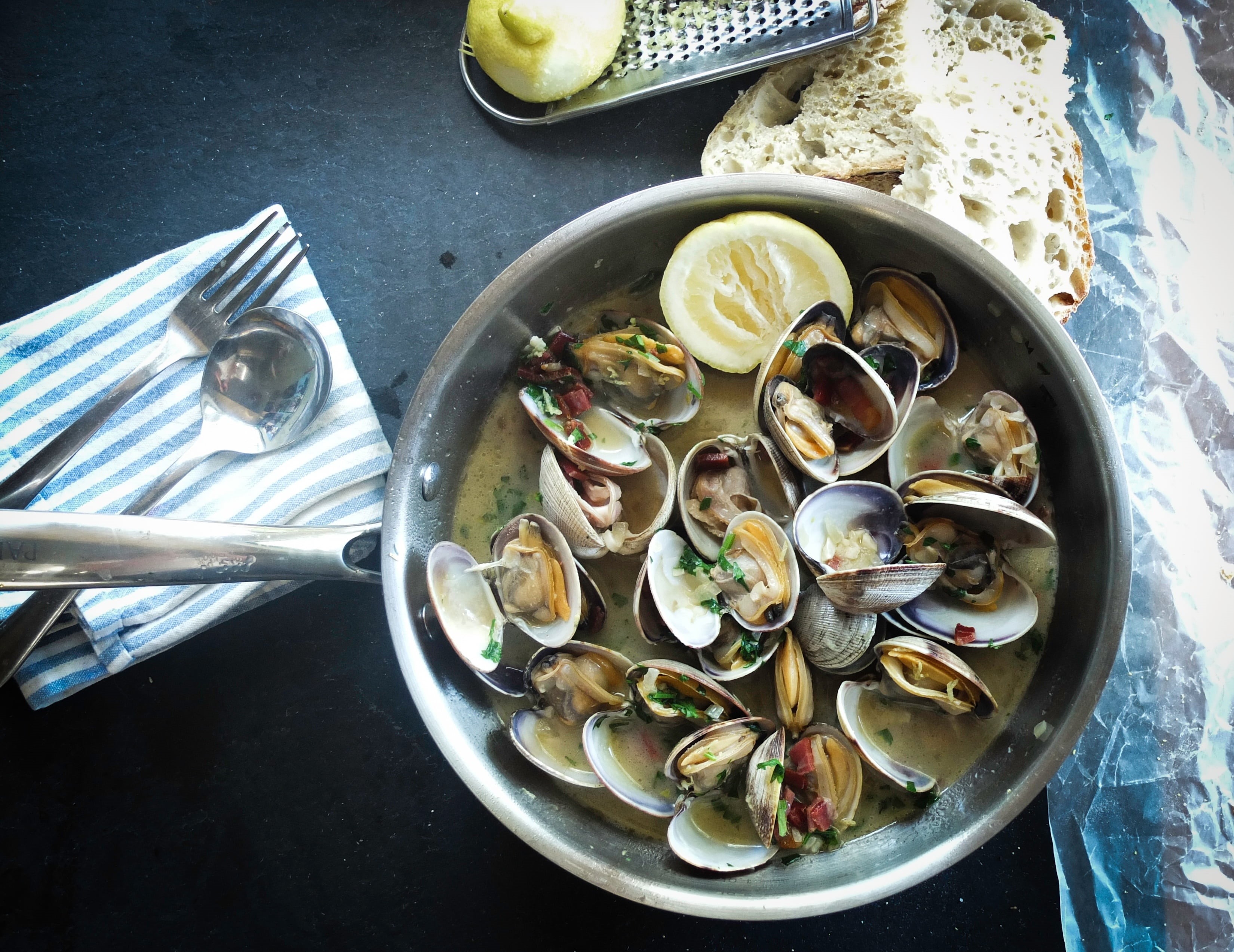 restaurant, kitchen utensil, wellbeing, cultures, animal shell, directly above, plate, bowl, no people, crockery, soup, cook, dish, seafood, 2K, still life, HD Wallpaper
