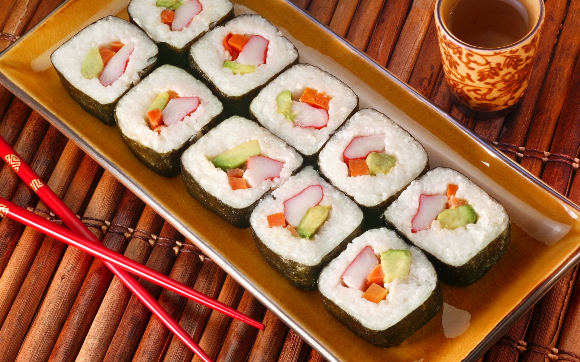 food, healthy eating, ready-to-eat, wellbeing, 1080P, sushi, freshness, soy sauce, rice - food staple, still life, japanese food, rice, asian food, seafood, HD Wallpaper