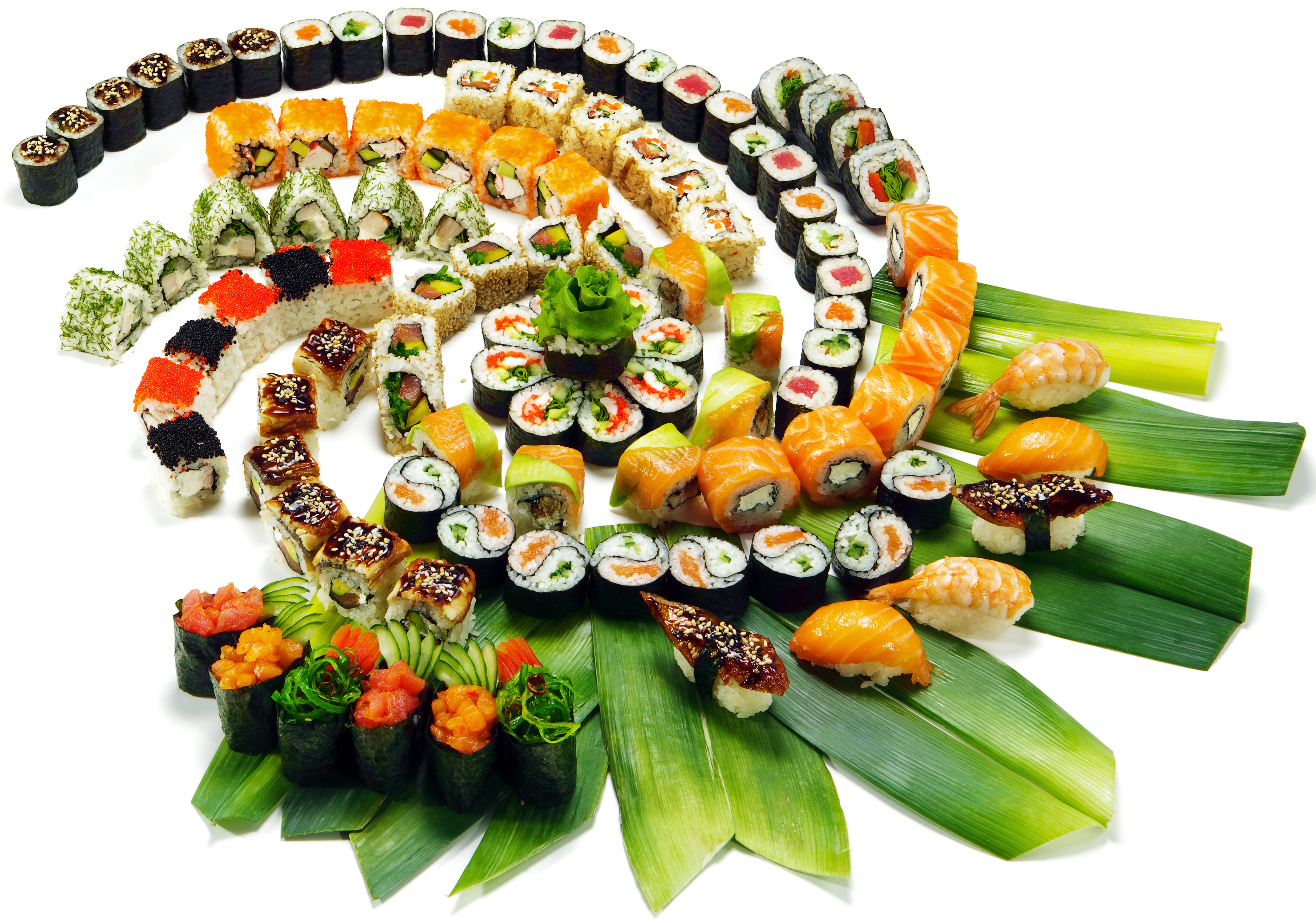 seafood, cutting, maki Sushi, studio shot, eating, black caviar, raw Food, Susi, red, Sushi, arrangement, salad, dinner, tuna, green Color, choice, serving size, HD Wallpaper