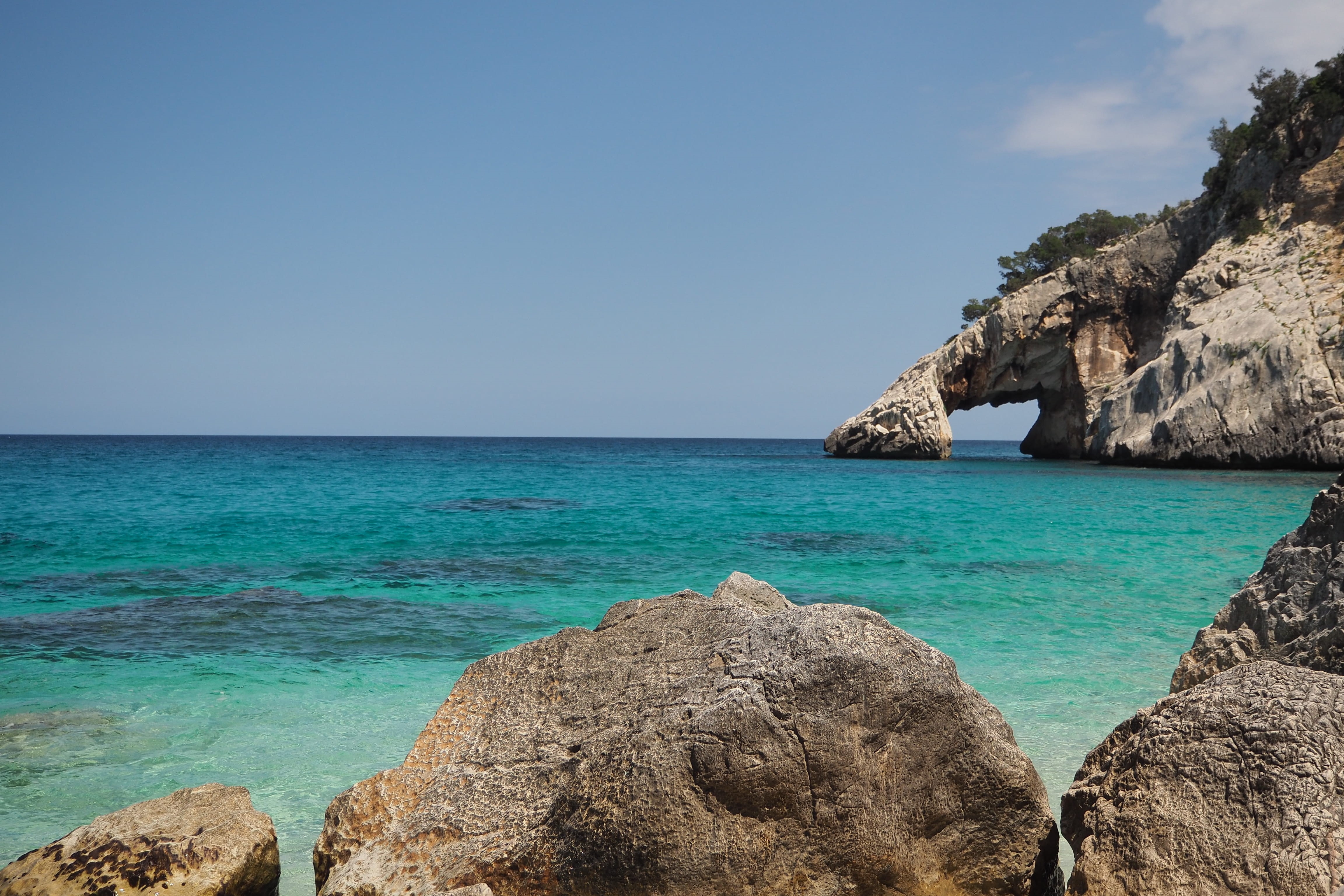 tranquility, profondo blu, sea, beach, water, beauty in nature, rock - object, sardegna, solid, rocky coastline, cala goloritzé, rock formation, land, outdoors, HD Wallpaper