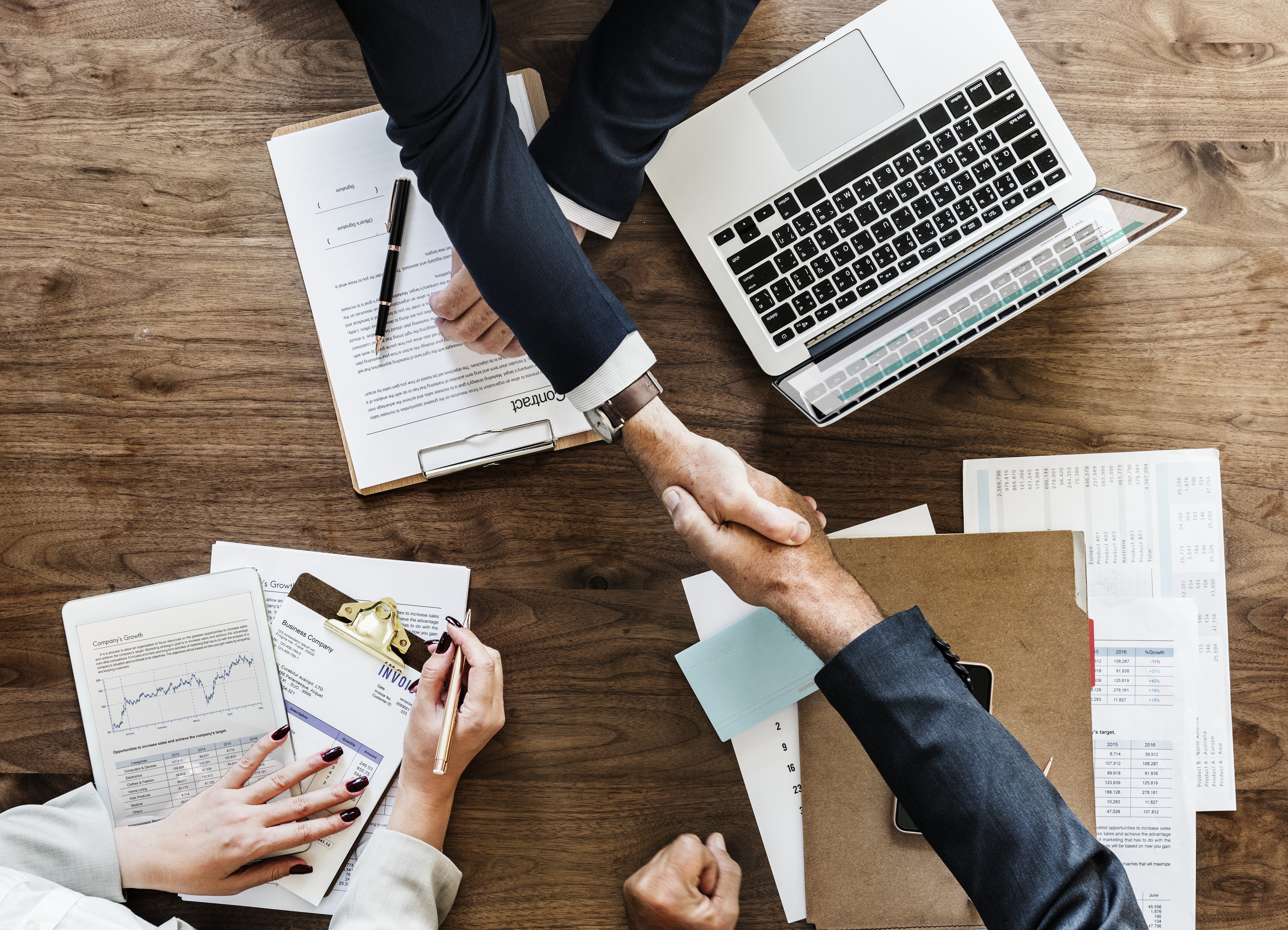 connection, computer, communication, top view, table, hand, woman, human body part, two, adult, human hand, businessman, paperwork, men, collaboration, HD Wallpaper