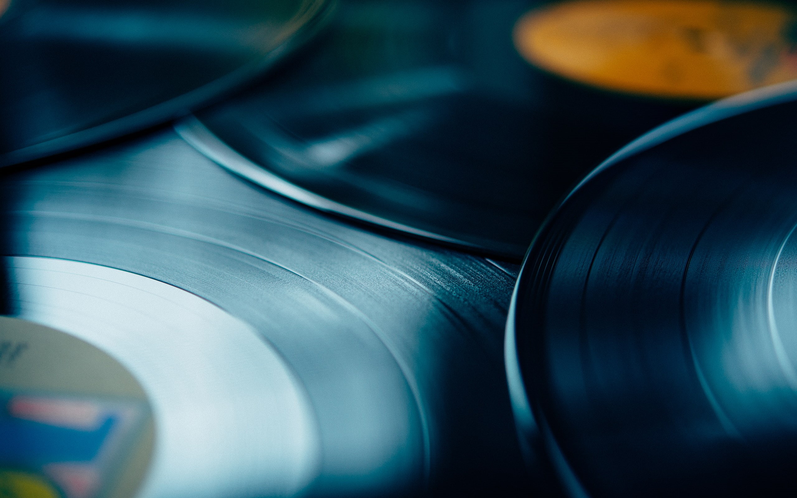macro, music, vinyl, records, 2K, hd, HD Wallpaper