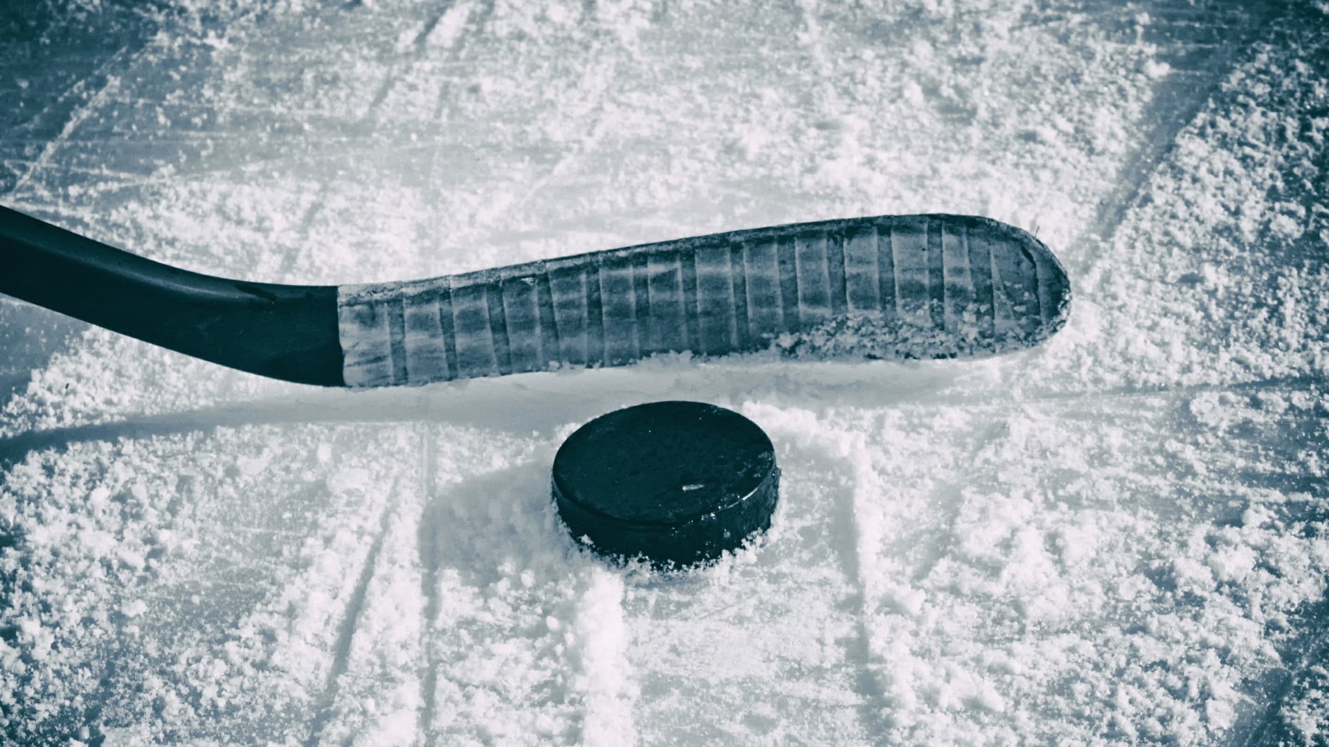 cold temperature, transportation, frozen, no people, swimming pool, winter sport, ice, motion, hockey, hockey stick, architecture, puck, speed, 1080P, HD Wallpaper