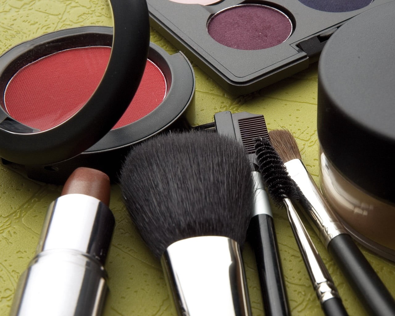 body Care, brushes, eyeshadow, elegance, blush - Make-up, fashion, brush, makeup, high angle view, paint, no people, equipment, making, pink Color, mascara, HD Wallpaper