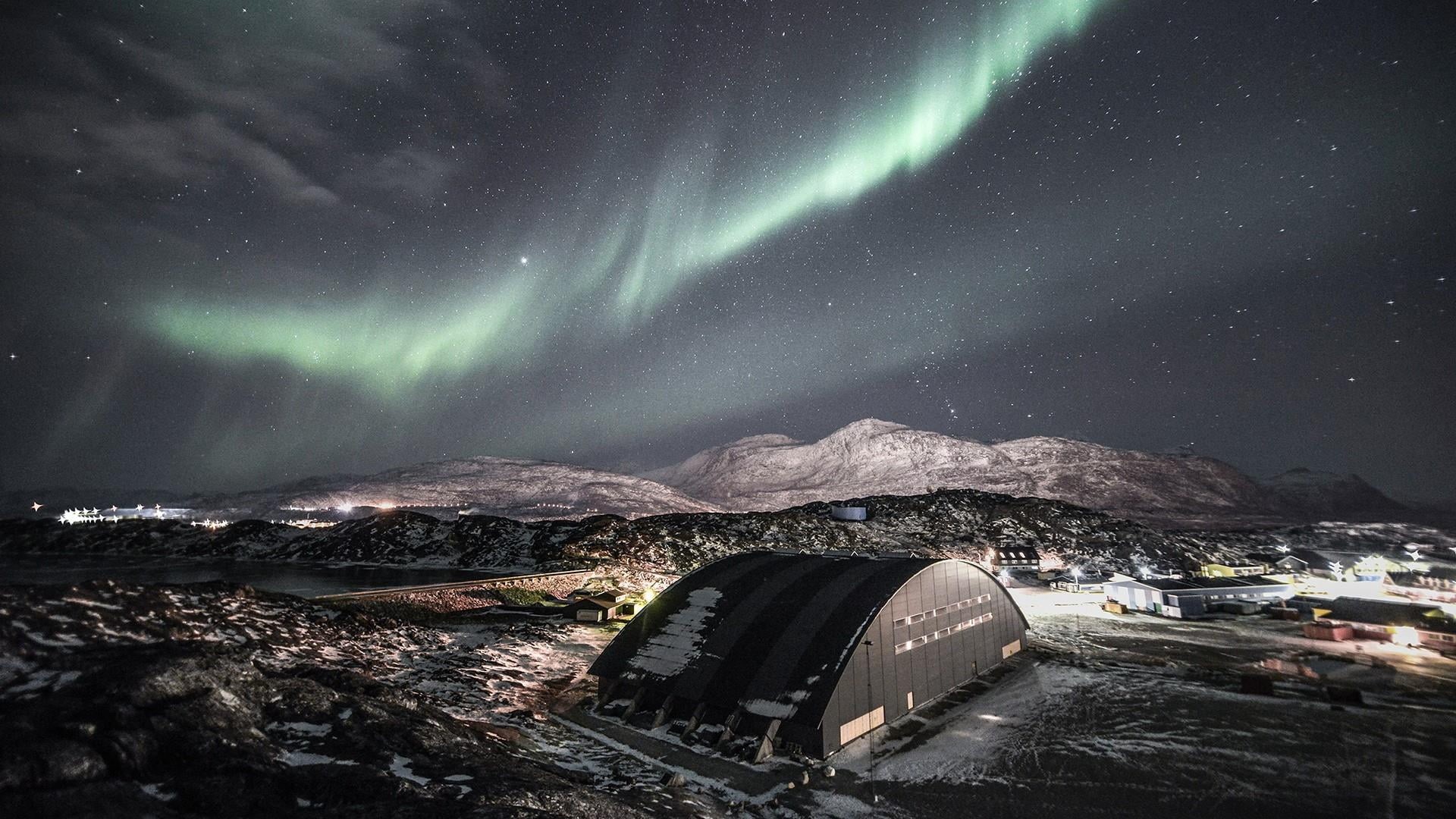 star - space, northern light, built structure, night, cityscape, darkness, mountain, borealis, beauty in nature, snow, nature, midnight, nordic light, 1080P, HD Wallpaper