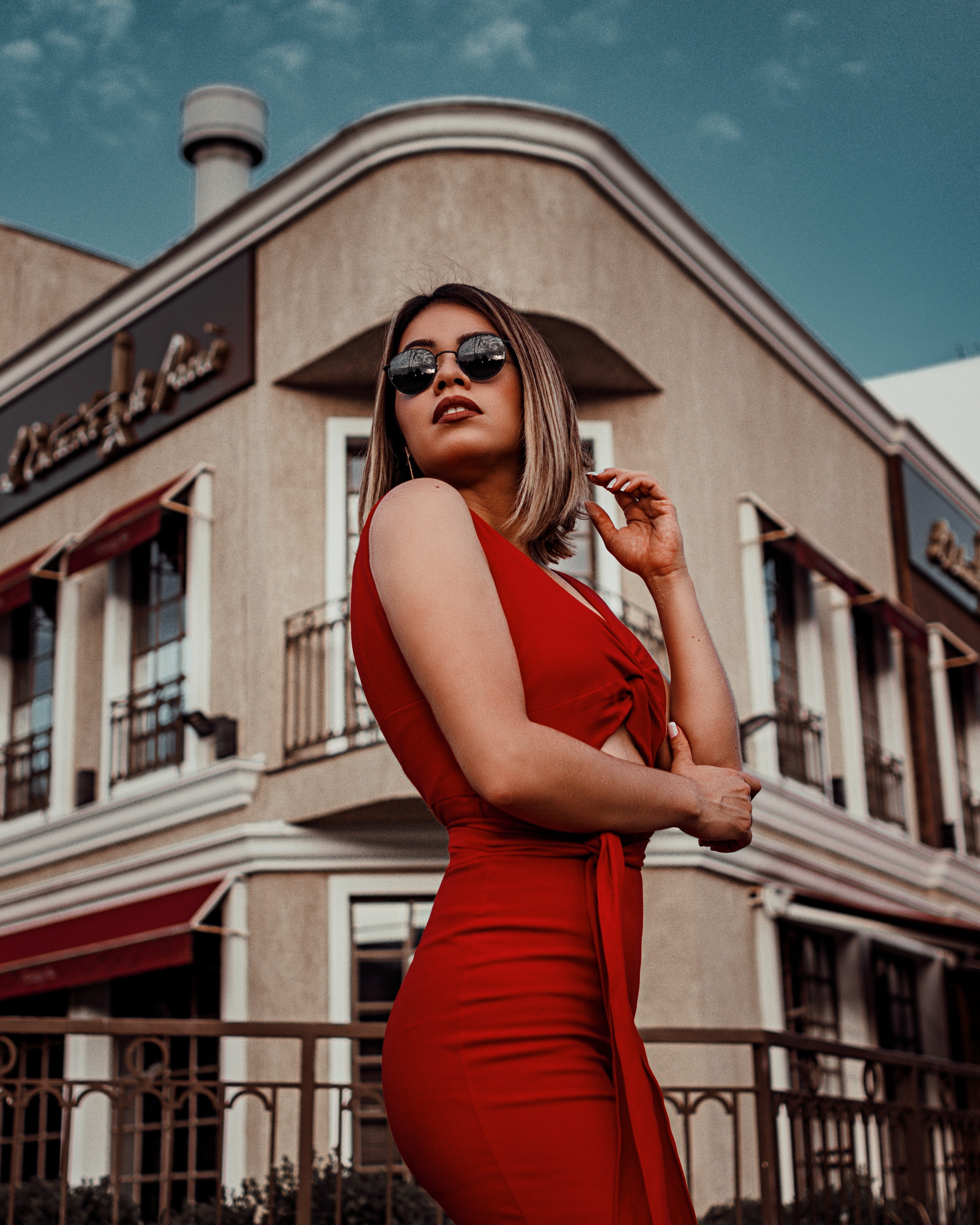 fashion model, dress, woman, sunglasses, red dress, women, photoshoot, hair, beautiful, glasses, hairstyle, portrait, lifestyles, pose, beauty, brazil, Phone HD Wallpaper