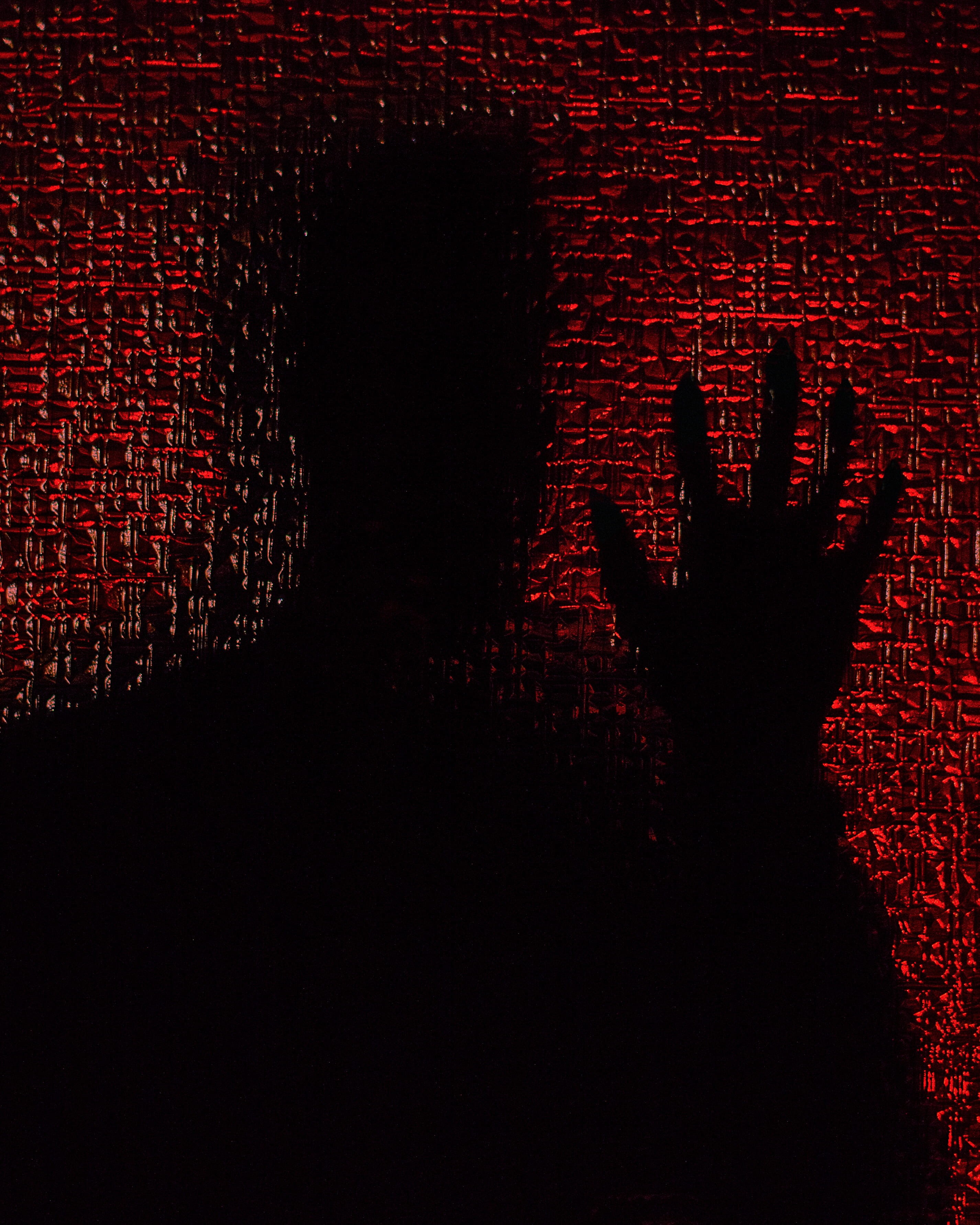rock concert, devil, backgrounds, flare, blood, body part, human body part, studio shot, crowd, indoors, dark, mystery, red lights, diffrerent, sign, fear, Phone HD Wallpaper