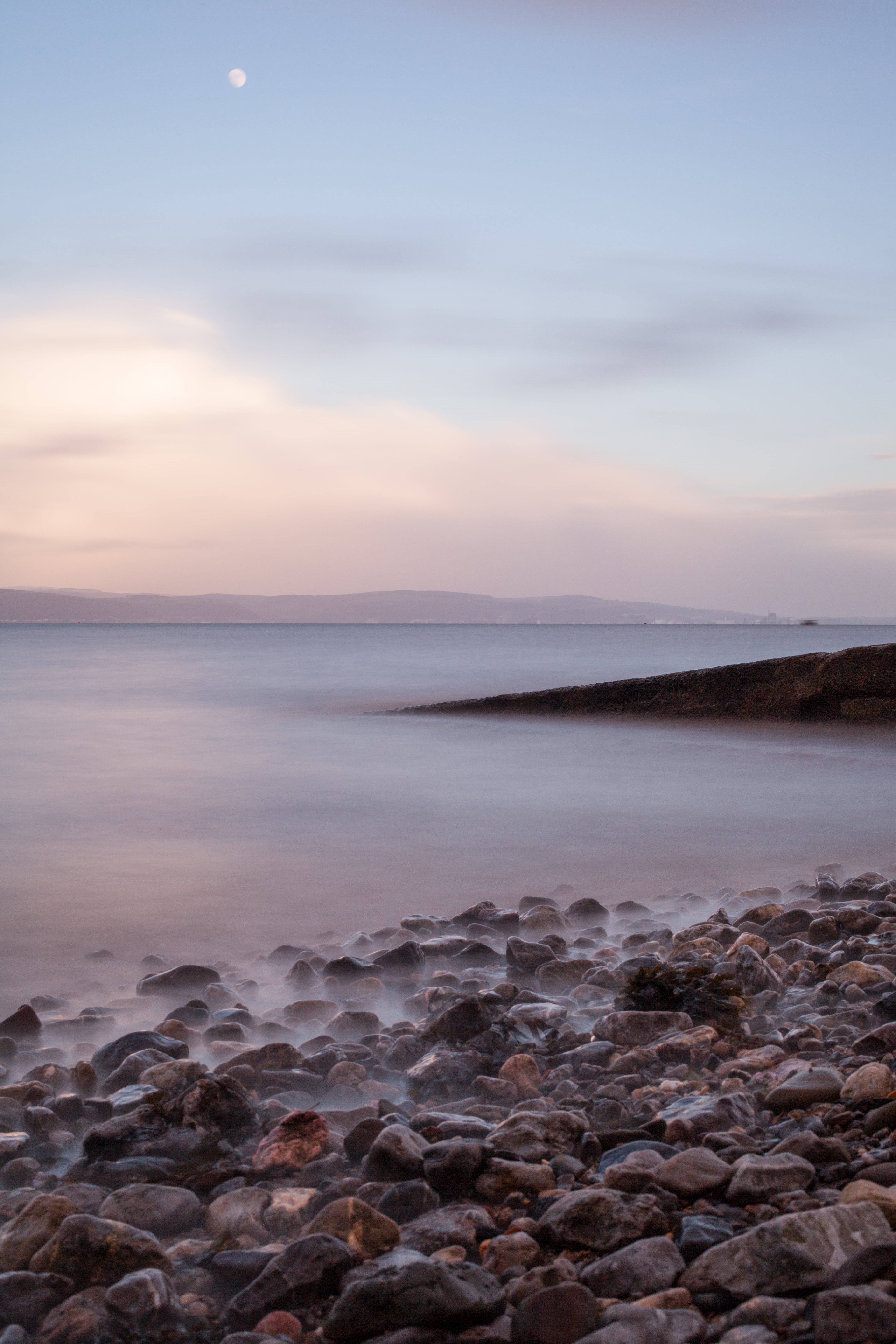 scenics, gower peninsula, wales, pebbles, great britain, Light, Bay, sunset, brown, seashore, water, abertawe, stones, landscape, Mumbles, colours, canon, Phone HD Wallpaper
