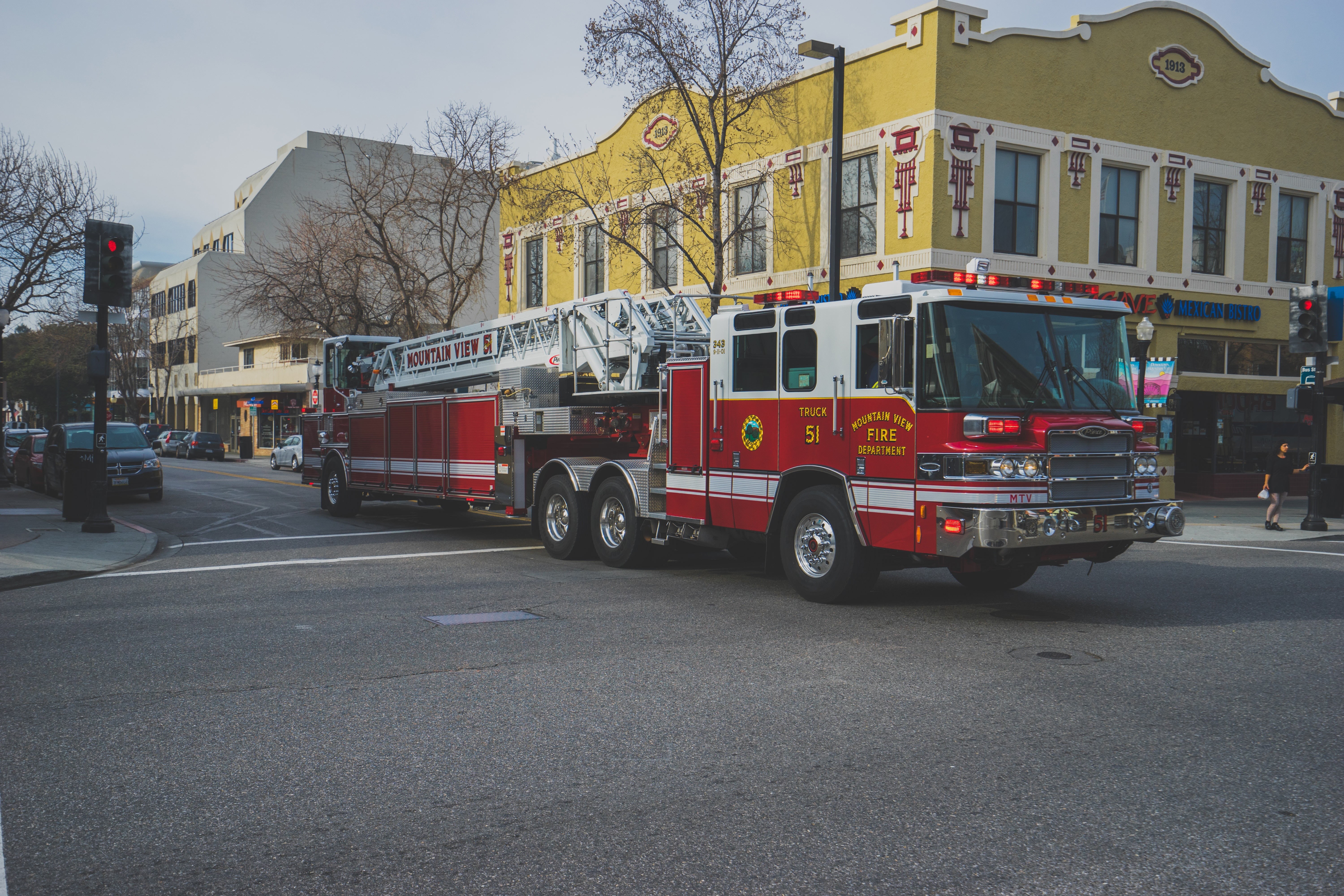 fire truck, firefighter, accidents and disasters, outdoors, nature, street, intersection, building exterior, building, transportation, emergency Services, HD Wallpaper