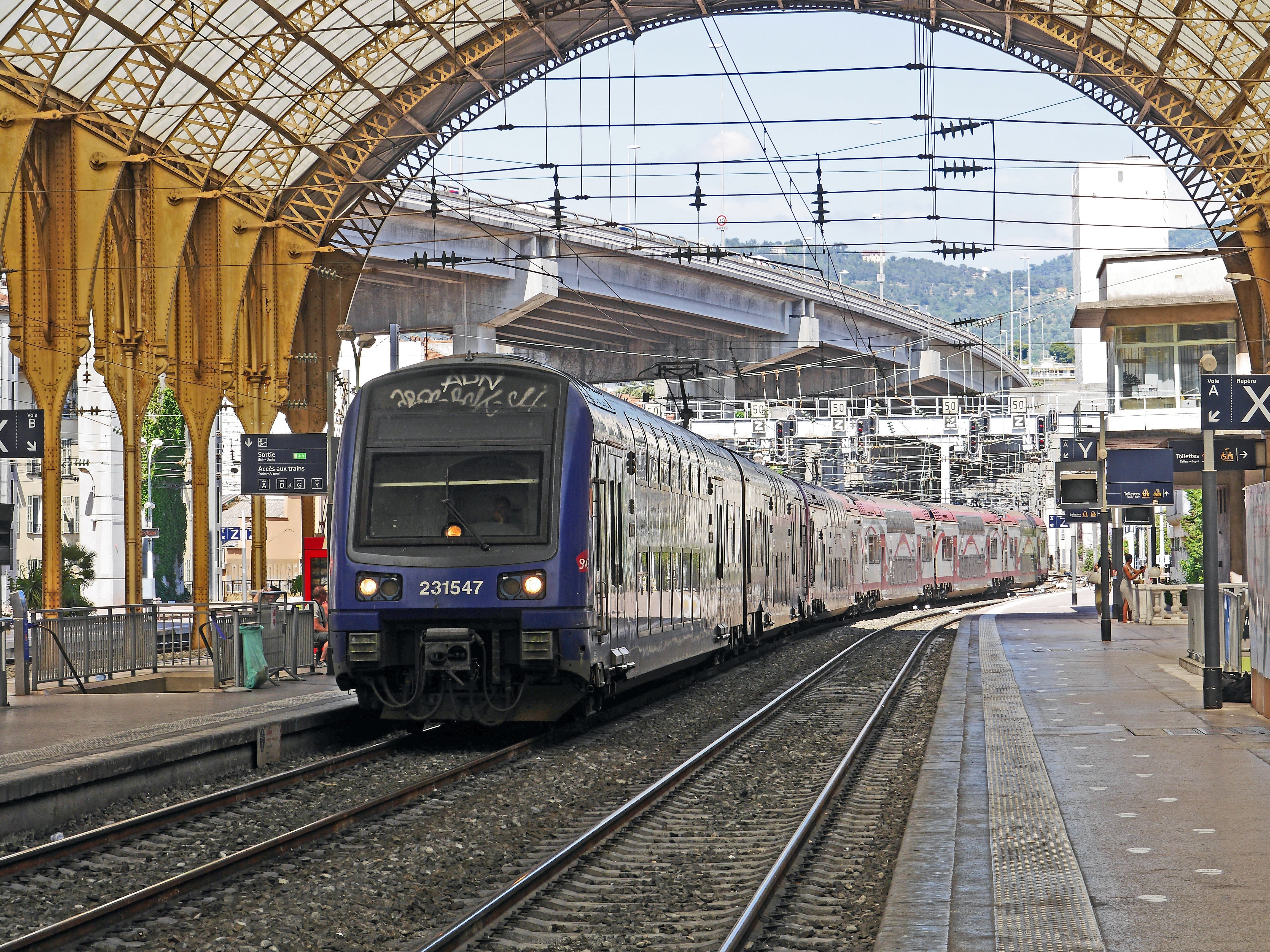 4K, train, travel, outdoors, hbf, double decker, hall roof, rail transportation, central station, railway, public transportation, filigree, south of france, HD Wallpaper