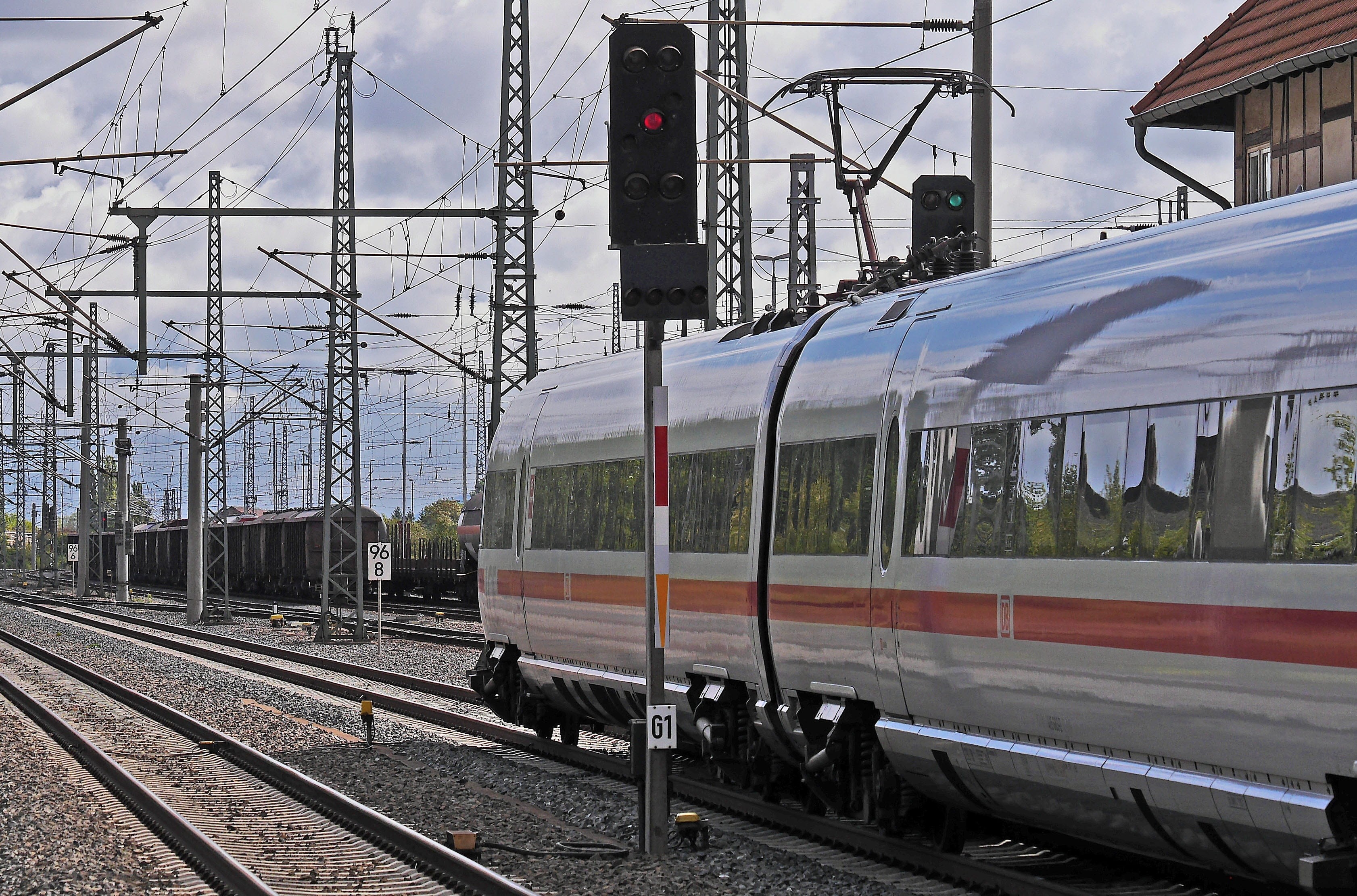 outdoors, br406, built structure, remote traffic, electrical multiple unit, central station, next ride, rail transportation, hbf, train, railroad station, HD Wallpaper