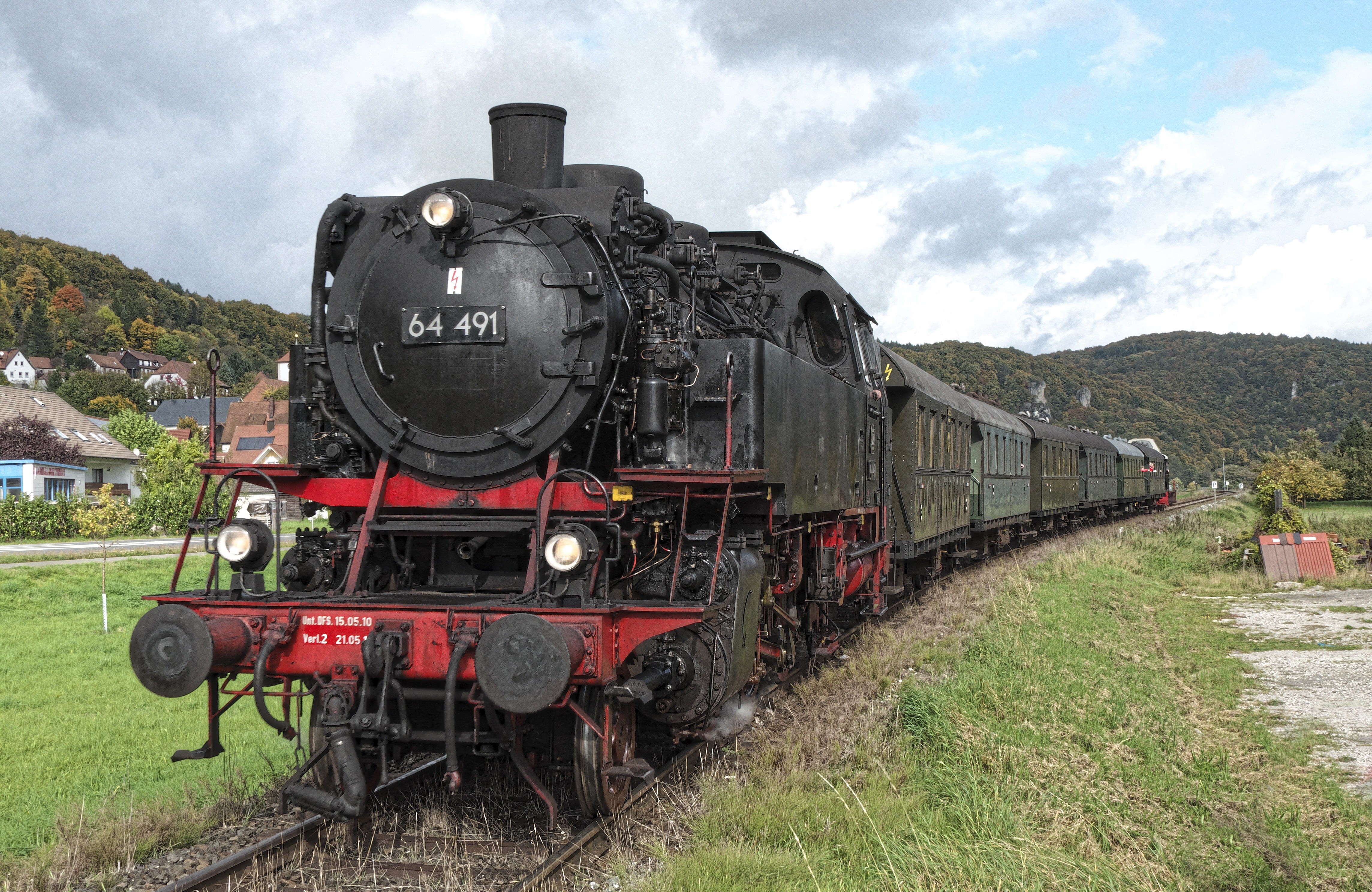 4K, ebermannstadt, plant, museum train, nature, mode of transportation, track, steam railway, engine, red, public transportation, travel, under steam, HD Wallpaper