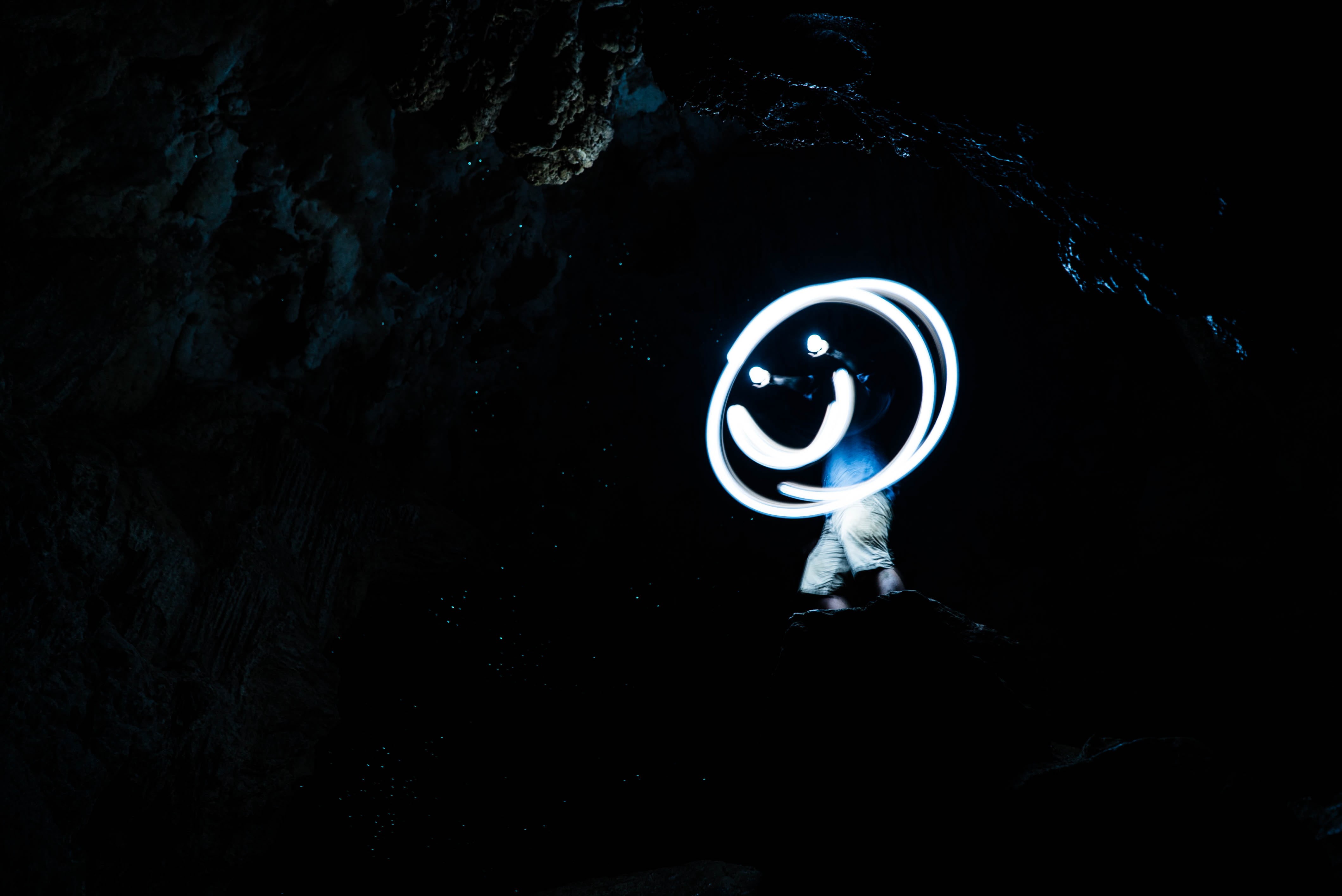 full length, skill, sports clothing, sea, discovery, alone, star, 4K, sport, smile, sky, close-up, illuminated, cave, exploration, studio shot, planet earth, HD Wallpaper