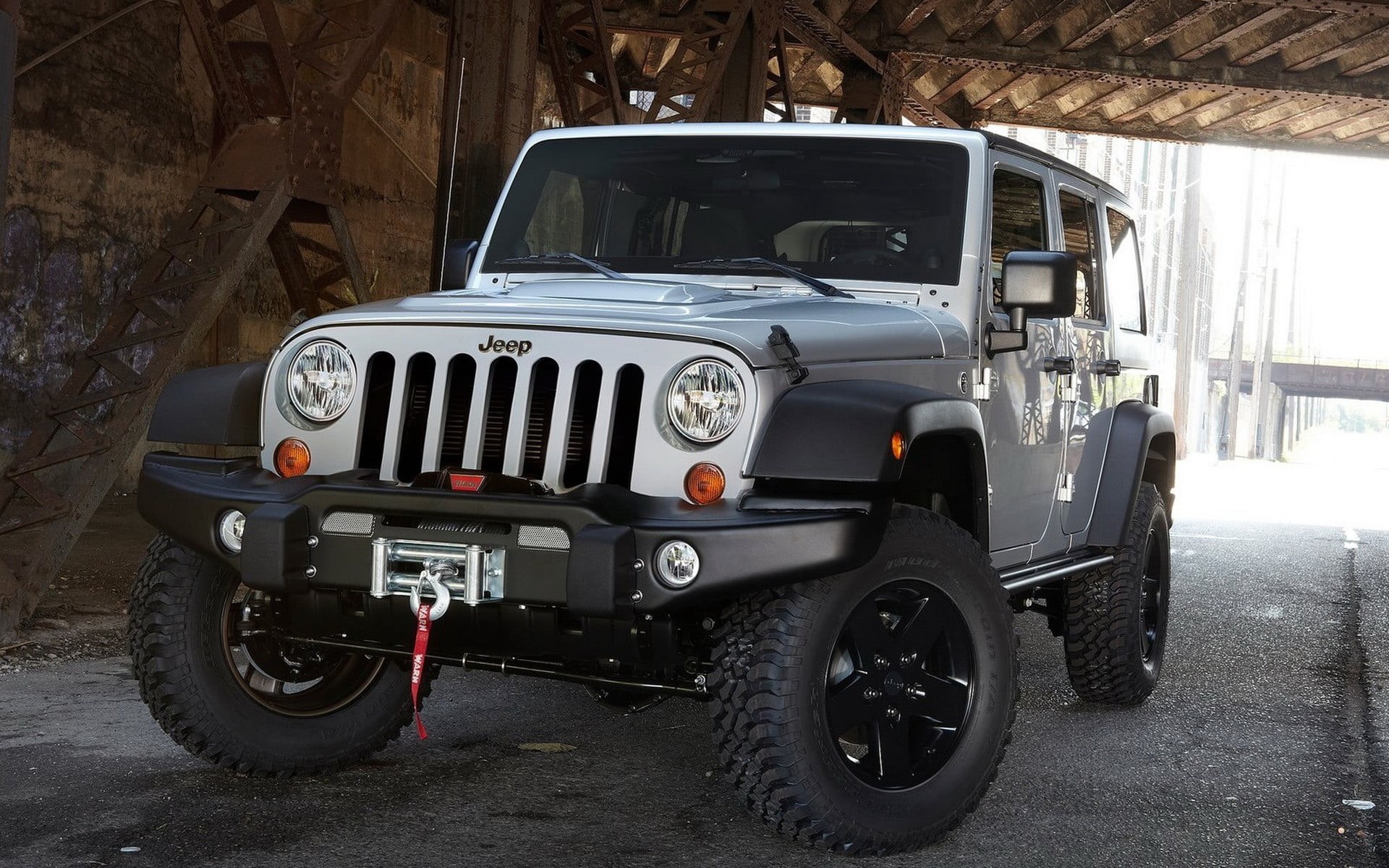 architecture, day, stationary, motor vehicle, Jeep Wrangler, travel, transportation, old, 1080P, damaged, suv, off-road vehicle, truck, car, parking, outdoors, HD Wallpaper