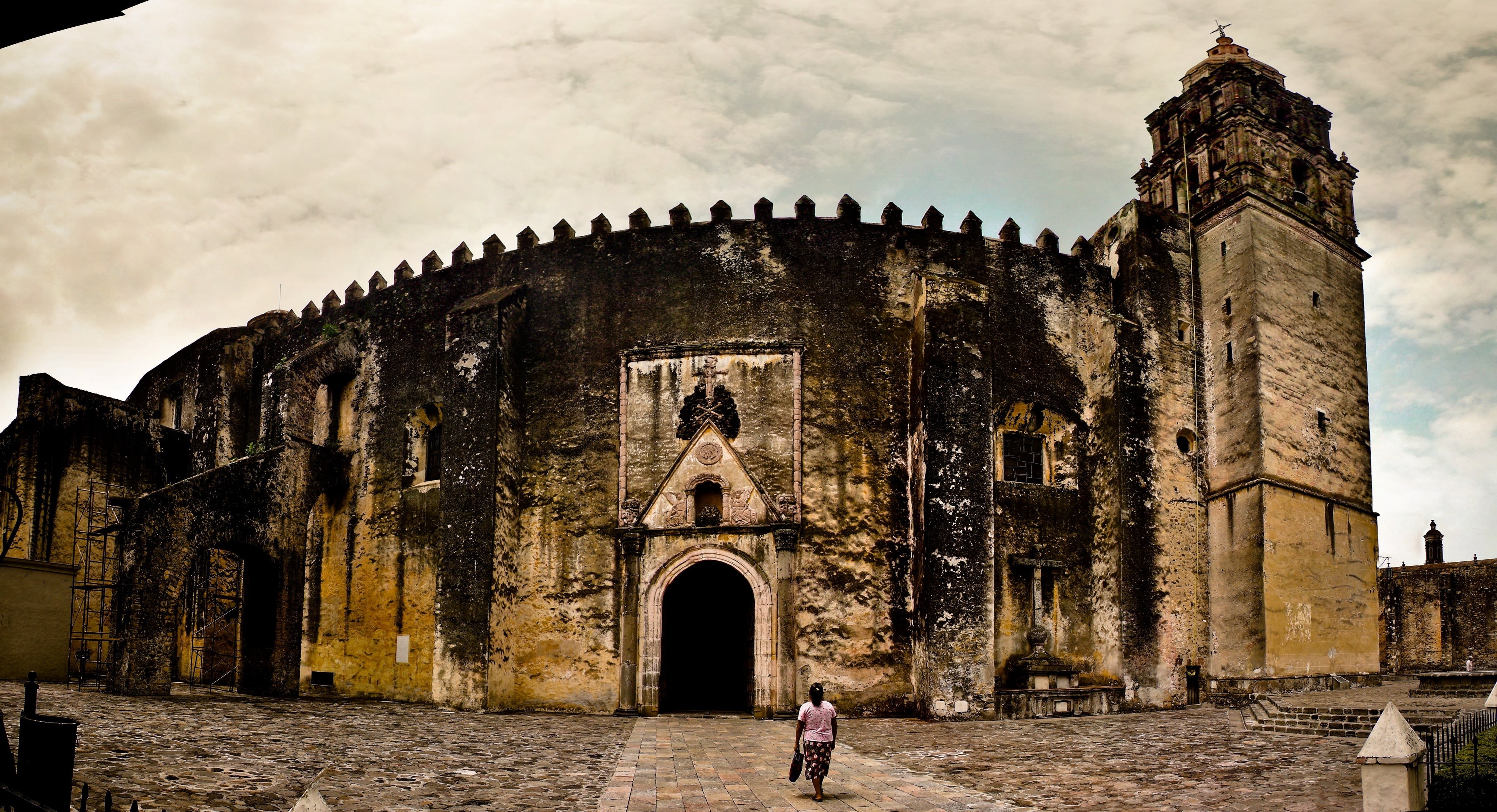 gothic style, sky, old, culture, abbey, building, building exterior, belief, travel destinations, spirituality, stone wall, cloud - sky, 4K, architecture, HD Wallpaper
