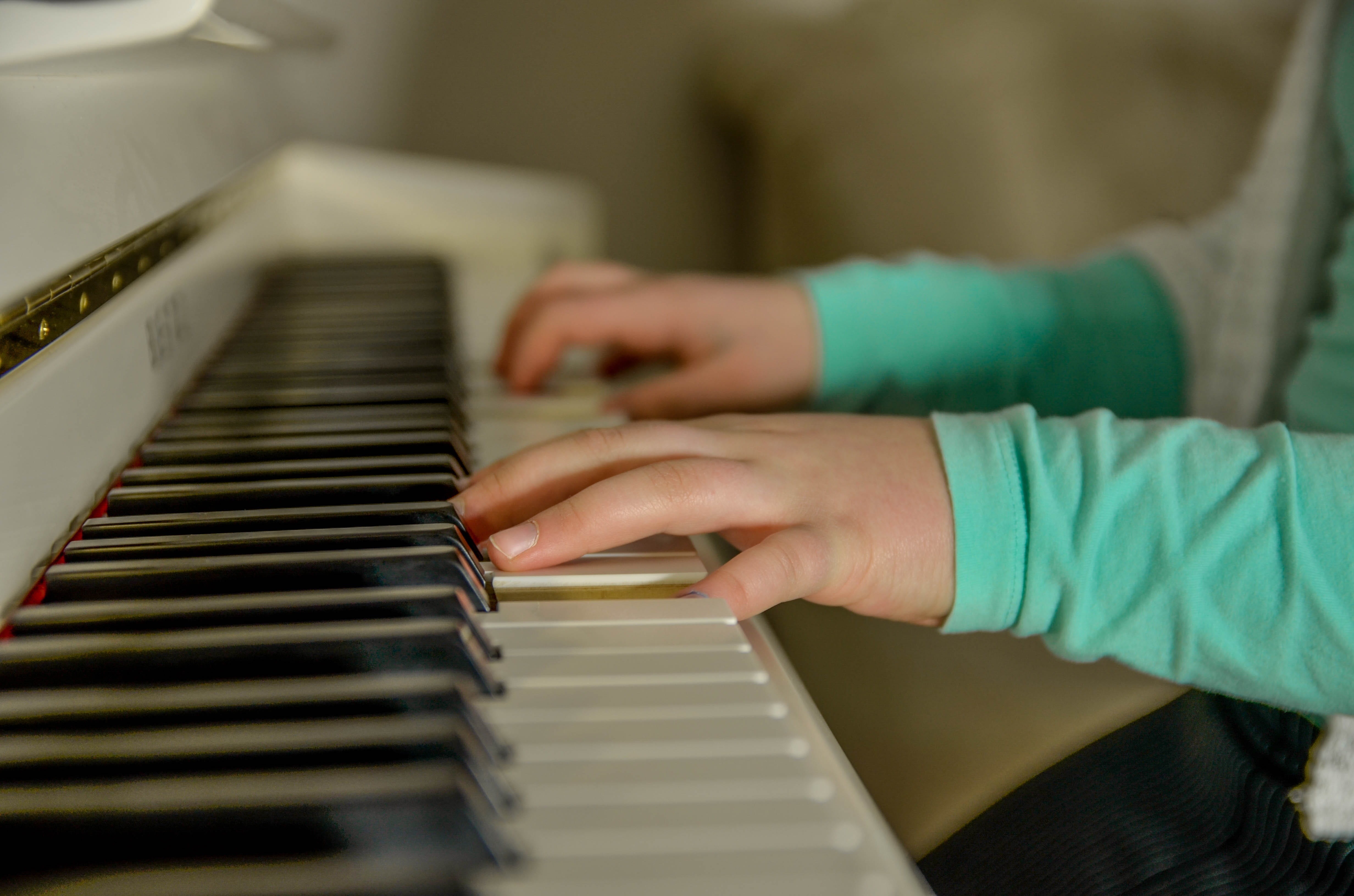 piano, sound studio, musical equipment, listen to music, ivory, design, harmony, keys, earphones, amplifier, musician, recording, song, 4K, play, children, HD Wallpaper