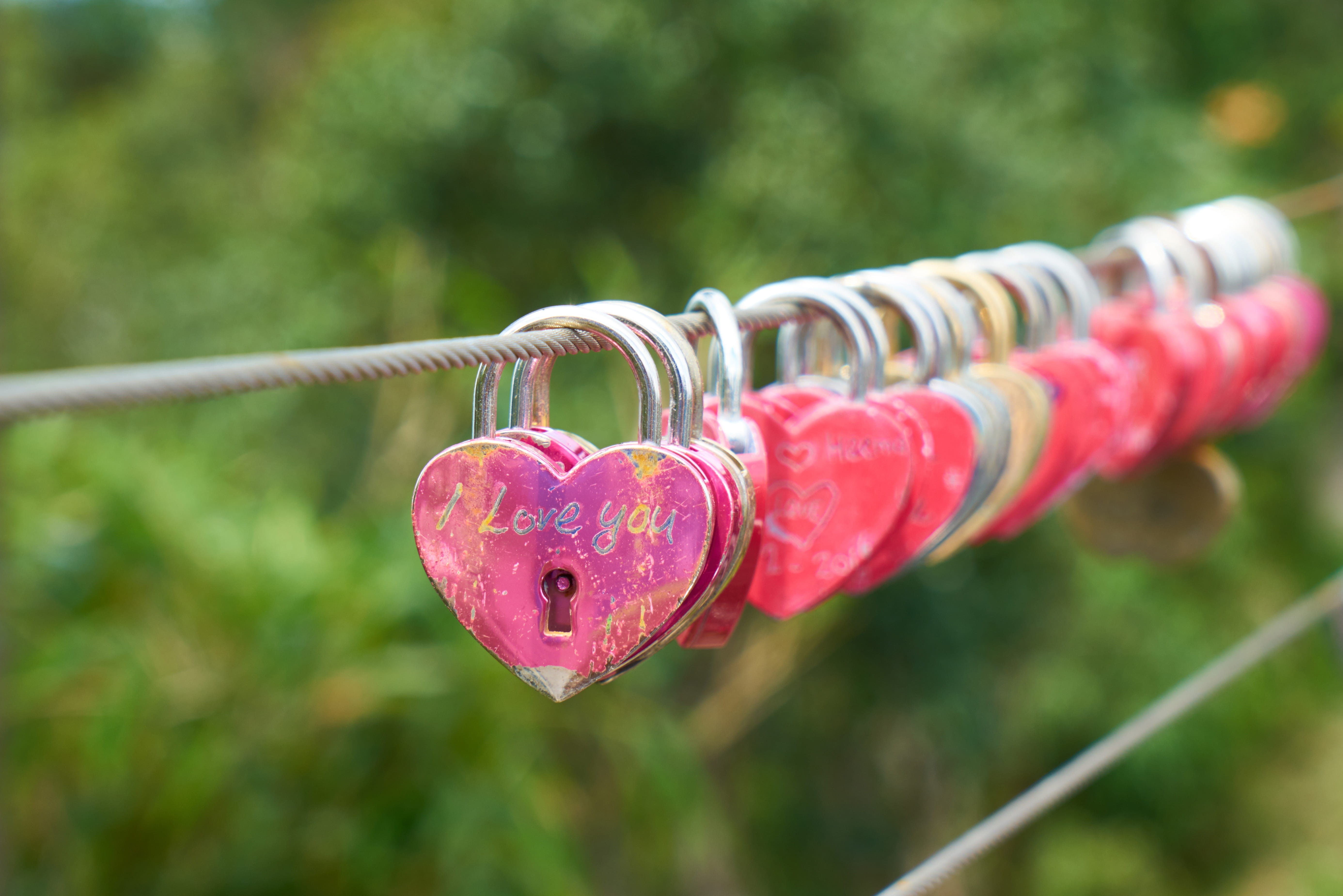 padlock, safety, Pink, prayer, emotion, asian, love, security, background, lot, close-up, purple, protection, romance, day, focus on foreground, valentines Day - Holiday, HD Wallpaper
