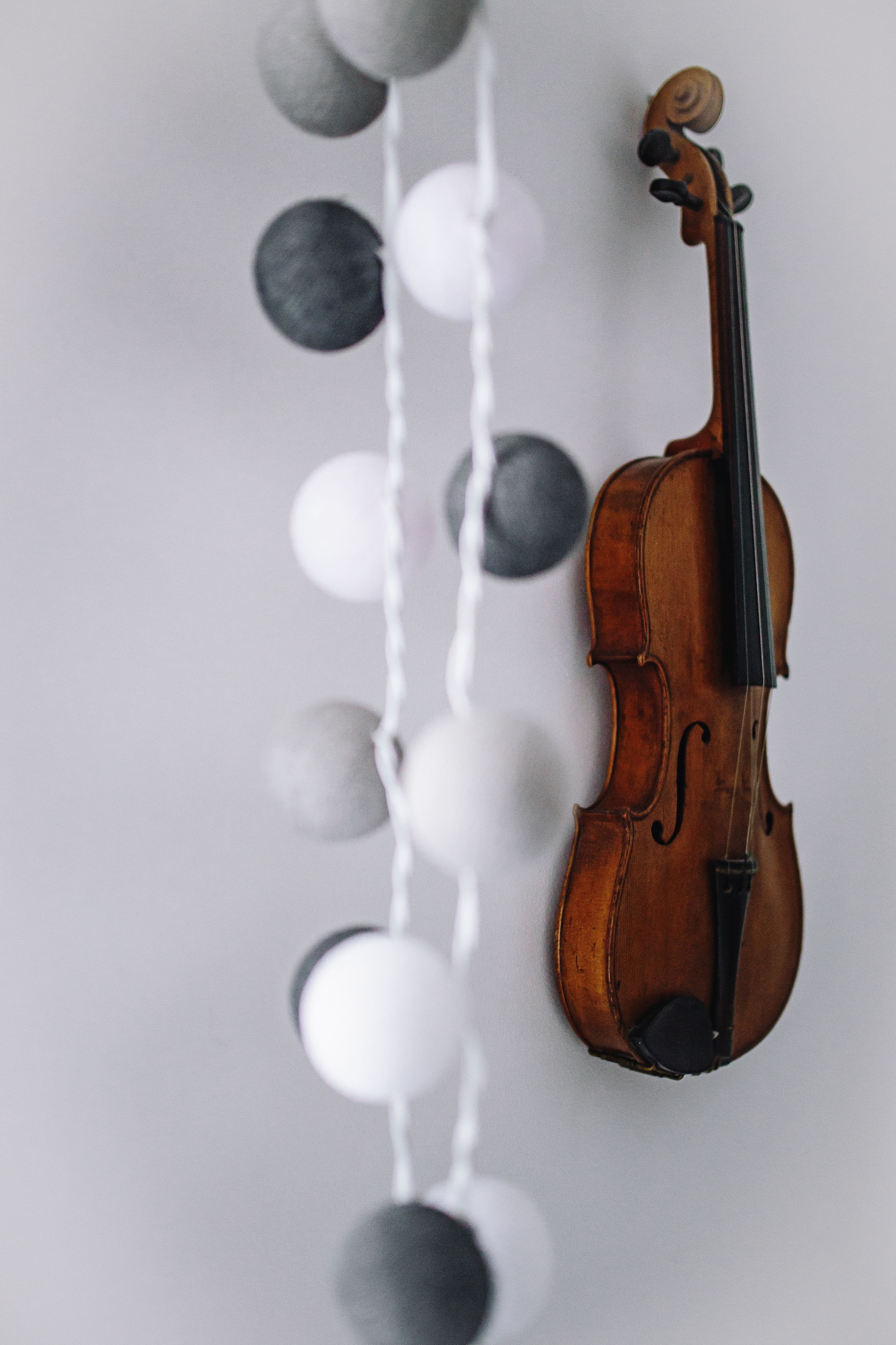indoors, interior, guitar, antique, home decor, musical equipment, studio shot, wood - Material, classic, string Instrument, decor, musical Instrument String, Phone HD Wallpaper