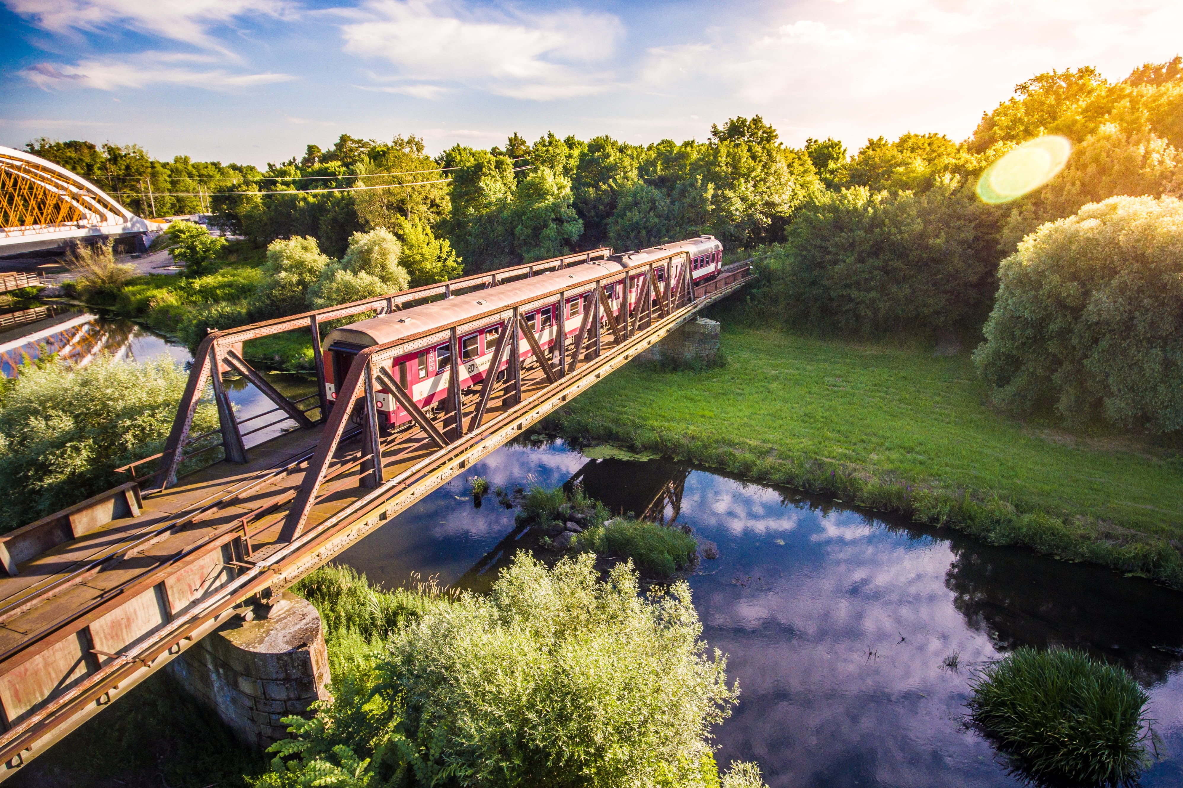 reflection, top, steel, crossing, woods, landscape, scenics, Old Train, outdoors, famous Place, cloud - sky, built structure, traveling, sunbeams, 4K, HD Wallpaper